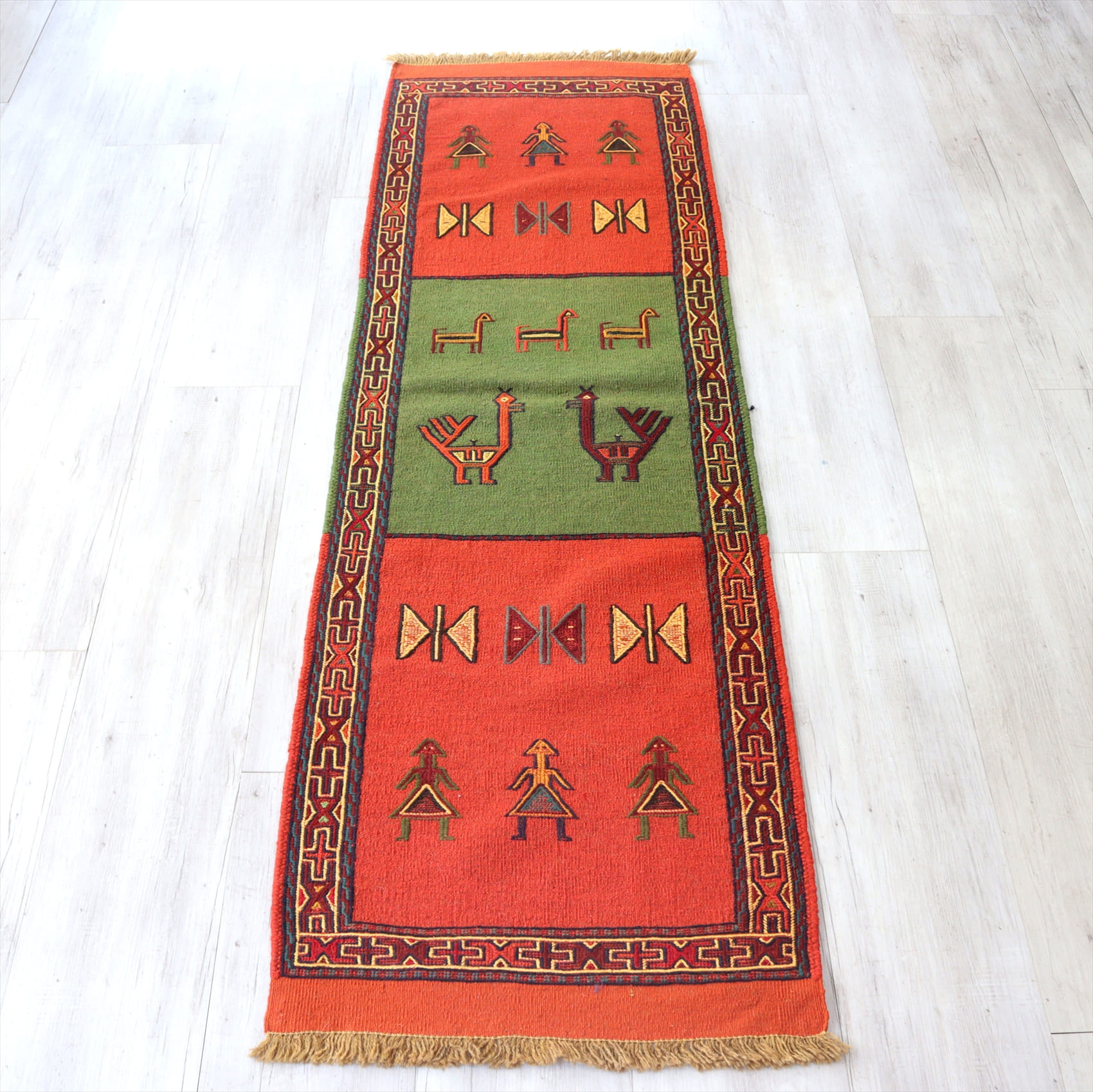 東イランの手織りキリム　グチャン206×63cm 鳥と動物　グリーン/レッド