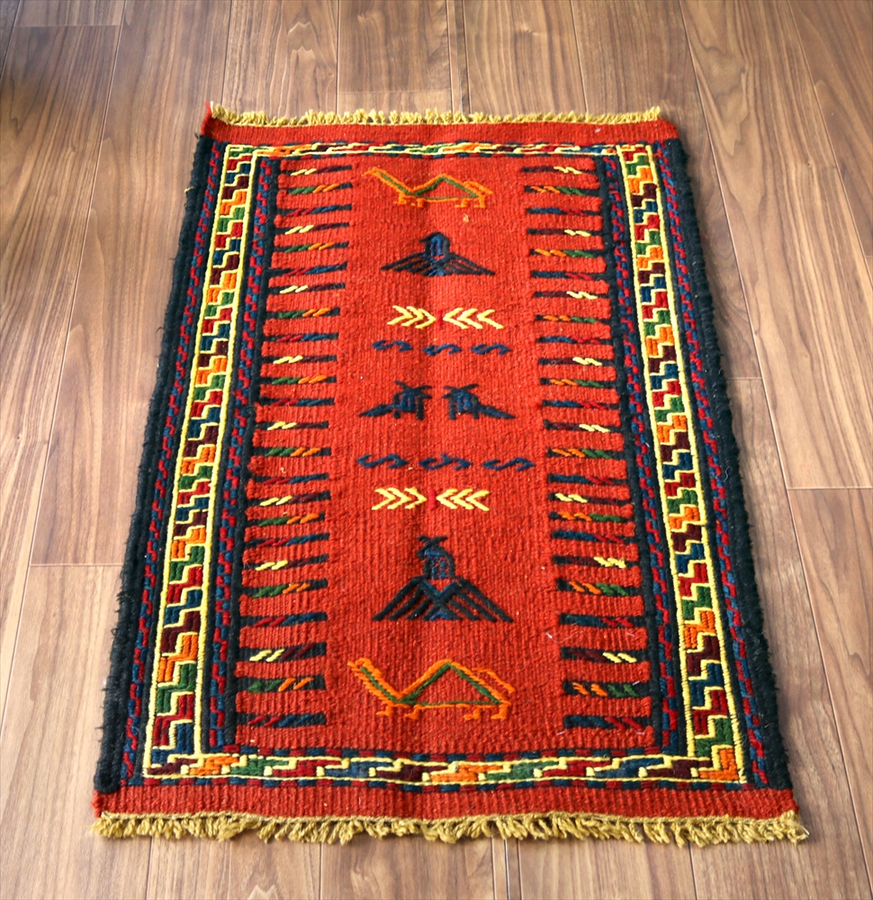 グチャンキリム・東イランの素朴な手織りキリム96×62cm 動物とクジャク