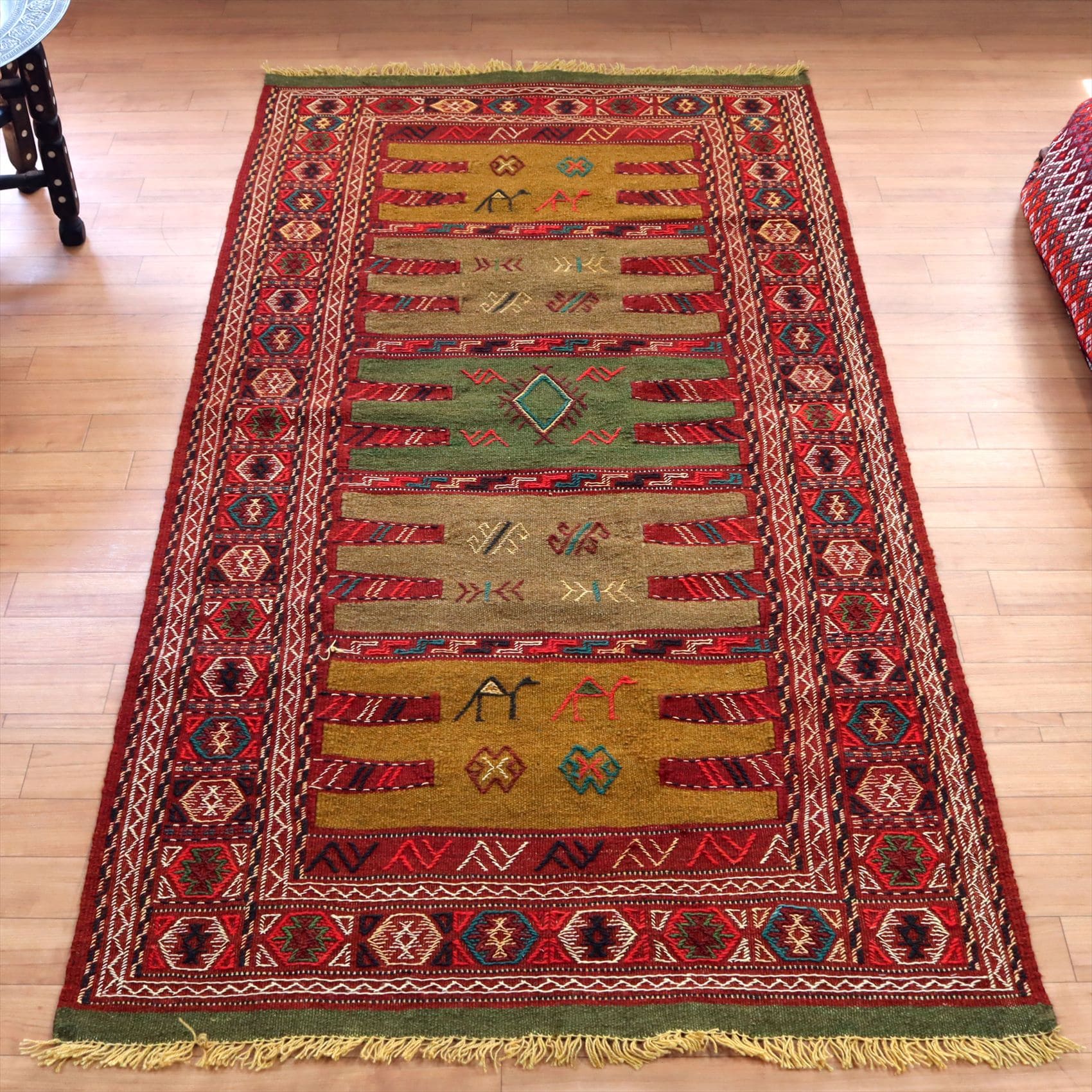 グチャン イランの手織りキリム187×100cm ラクダと幾何学模様