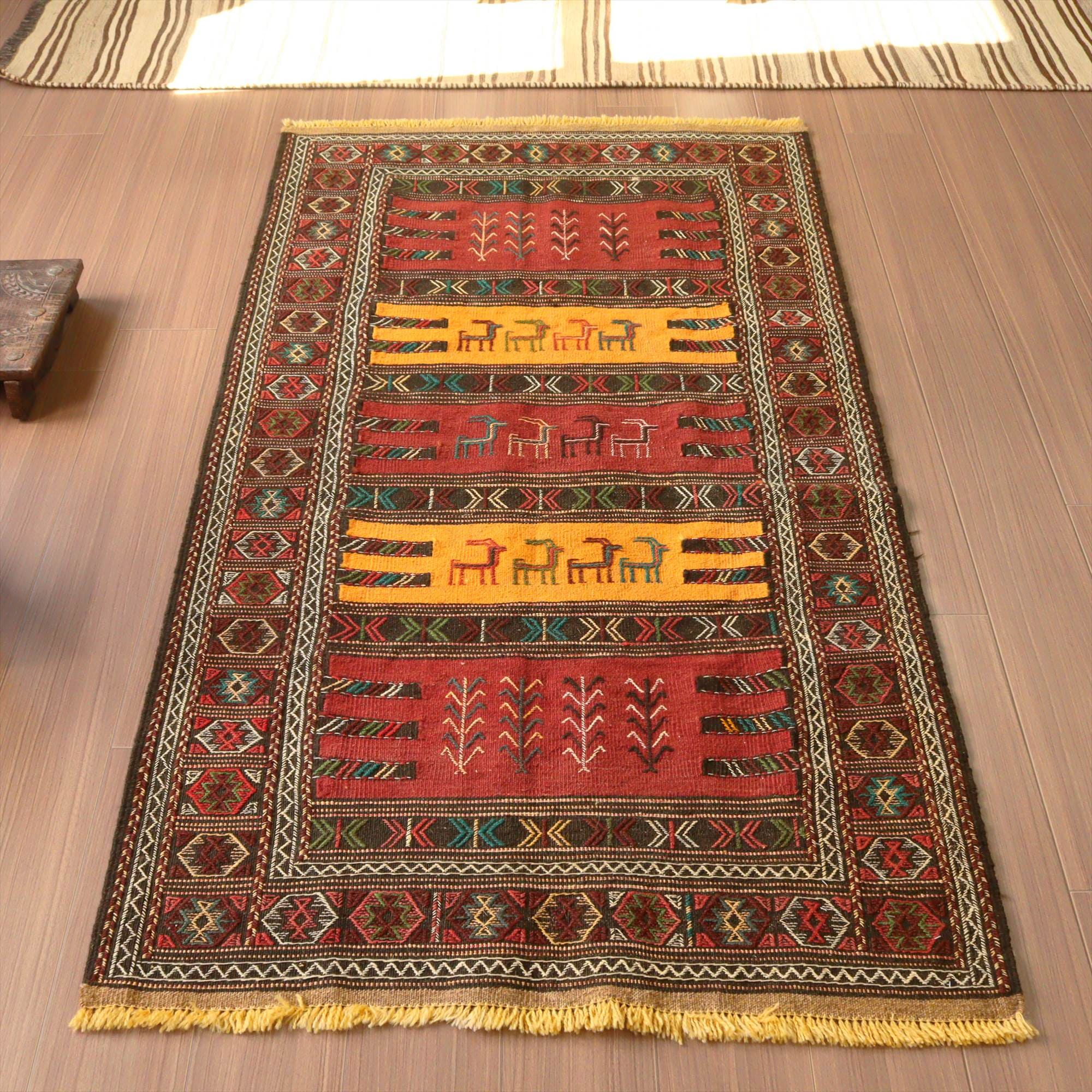 グチャン イランの手織りキリム175×95cm ヤギと生命の樹