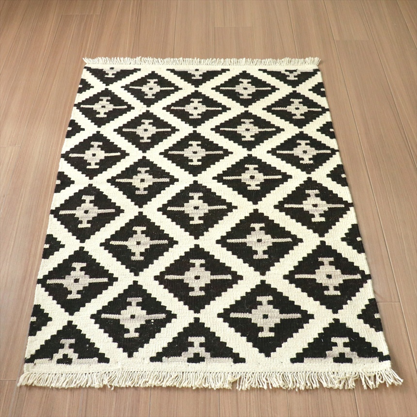 カシュカイキリム イラン 手織り 123x85cm 幾何学モチーフ　玄関マット