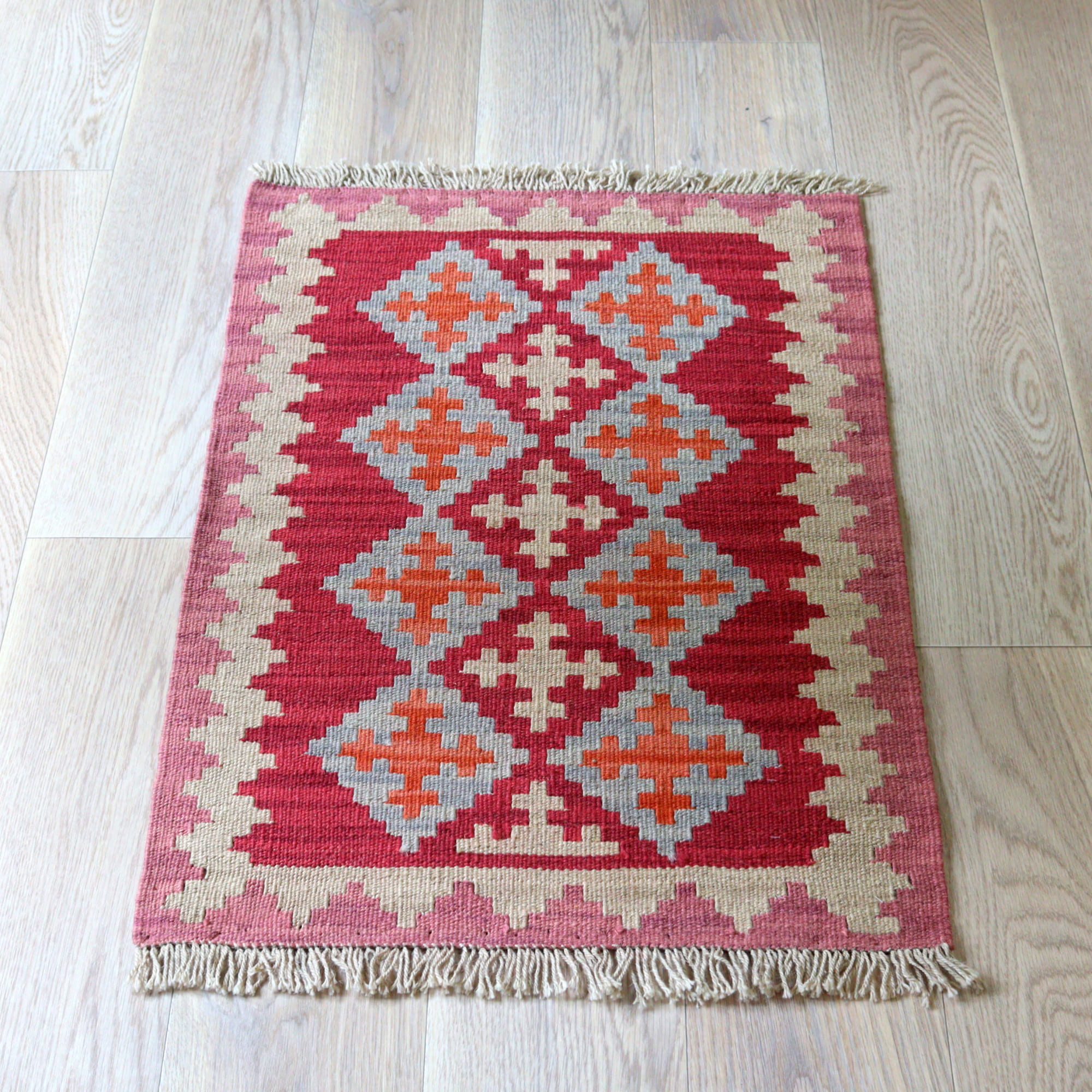 【15%OFF】カシュカイキリム イラン 手織り86×59cm カラフルな幾何学モチーフ