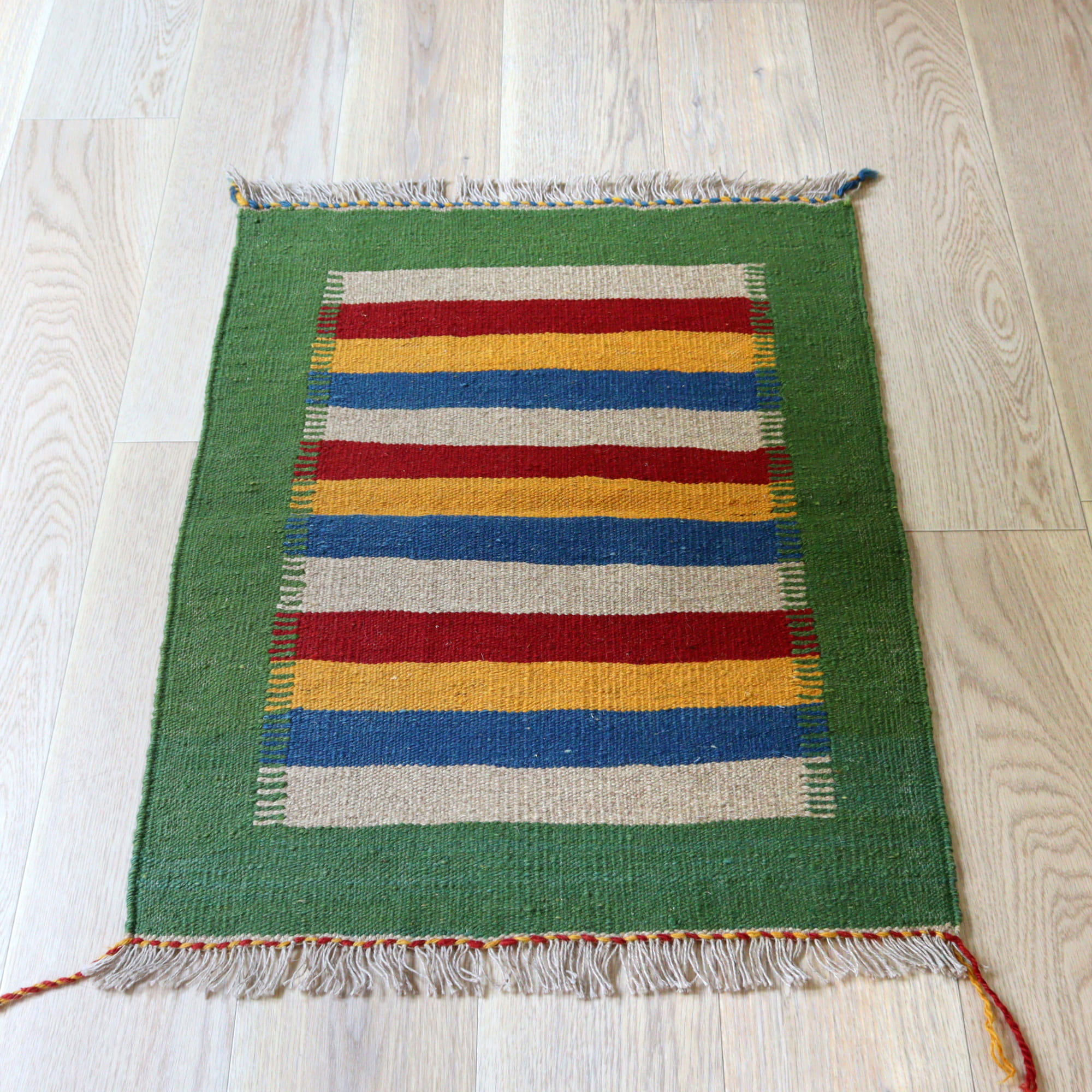 【15%OFF】カシュカイキリム イラン 手織り87×66cm カラフルな幾何学モチーフ
