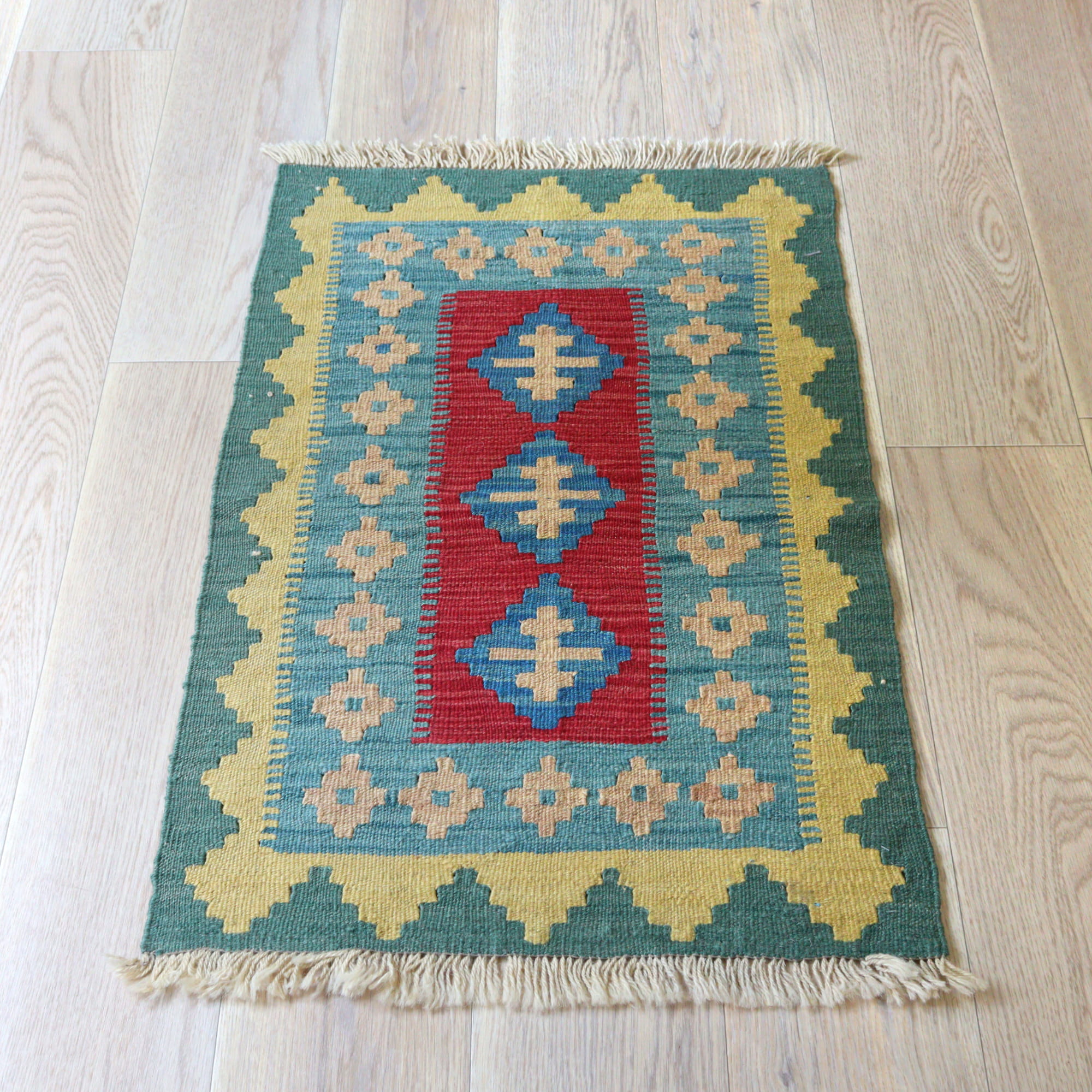 【15%OFF】カシュカイキリム イラン 手織り90×59cm カラフルな幾何学モチーフ