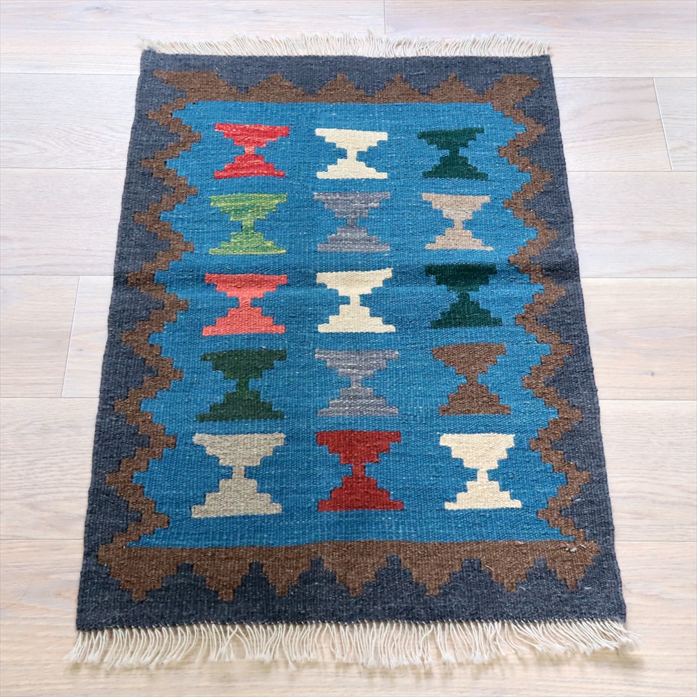 シラーズキリム　カシュカイ族の手織りラグ86×60cm 玄関マットサイズ