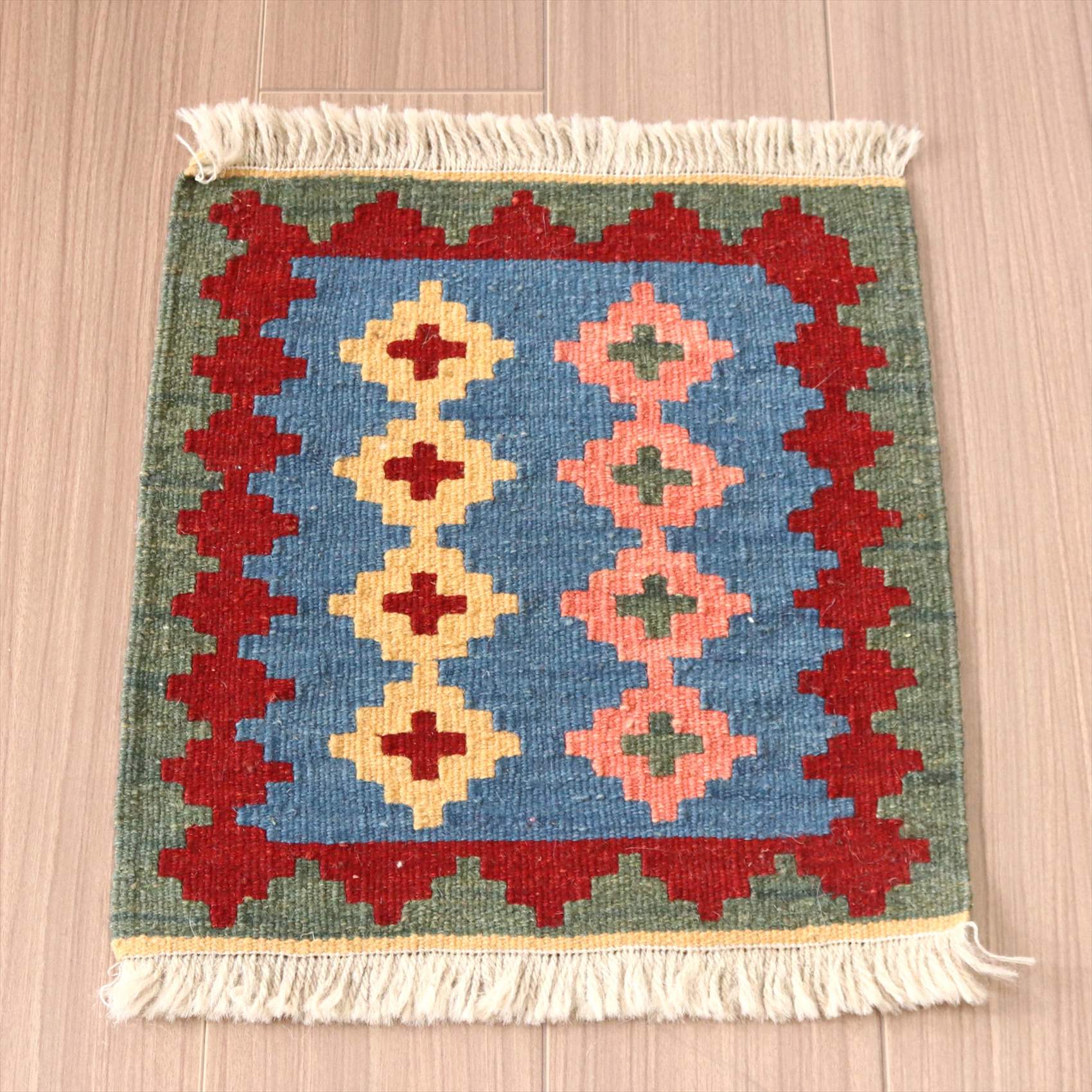 手織りキリム ミニキリム　イラン製42×39cm  カシュカイ族 グリーン