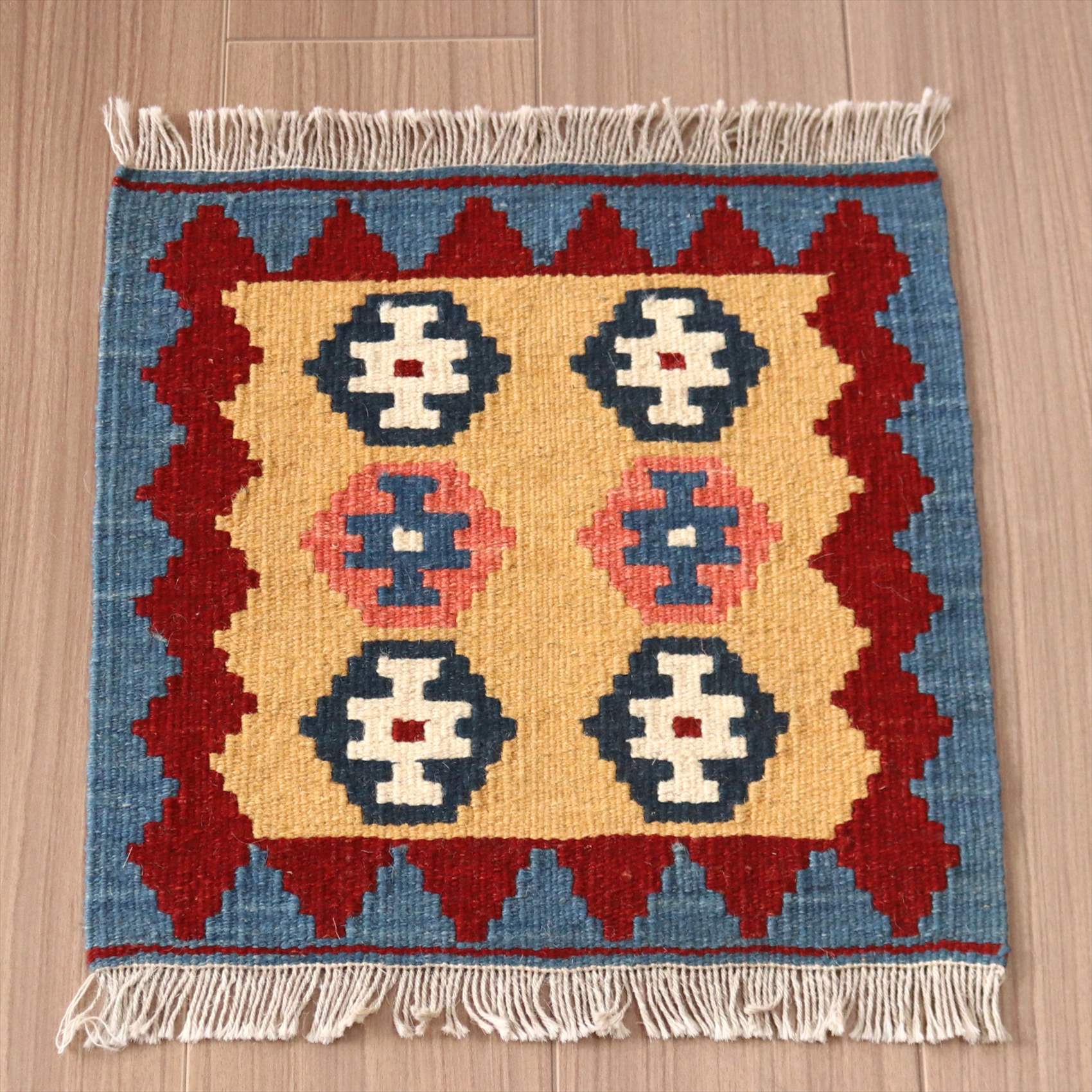 手織りキリム ミニキリム　イラン製40×39cm  カシュカイ族 ブルー