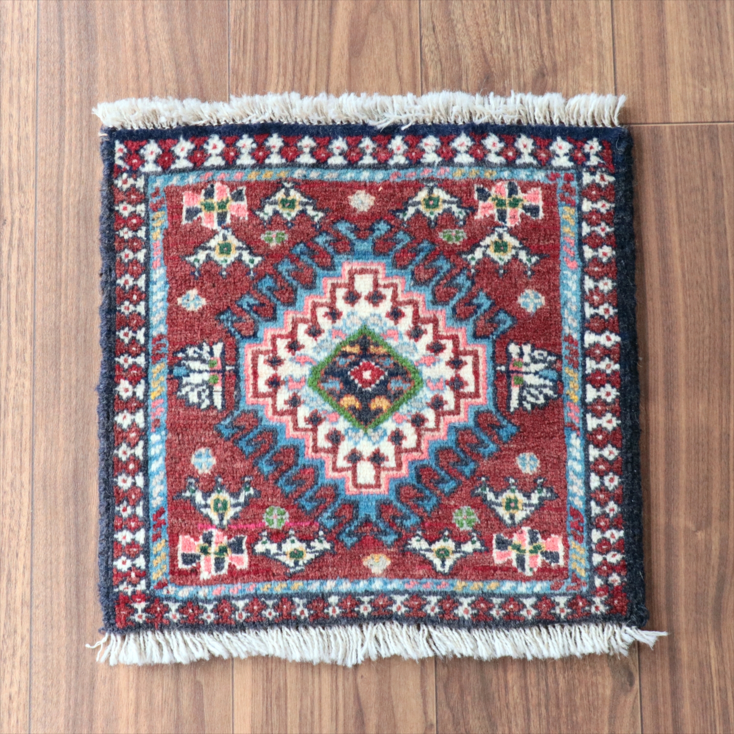 ヤラメ 手織りラグ　39×40cm<br> ミニサイズ /トライバルラグ