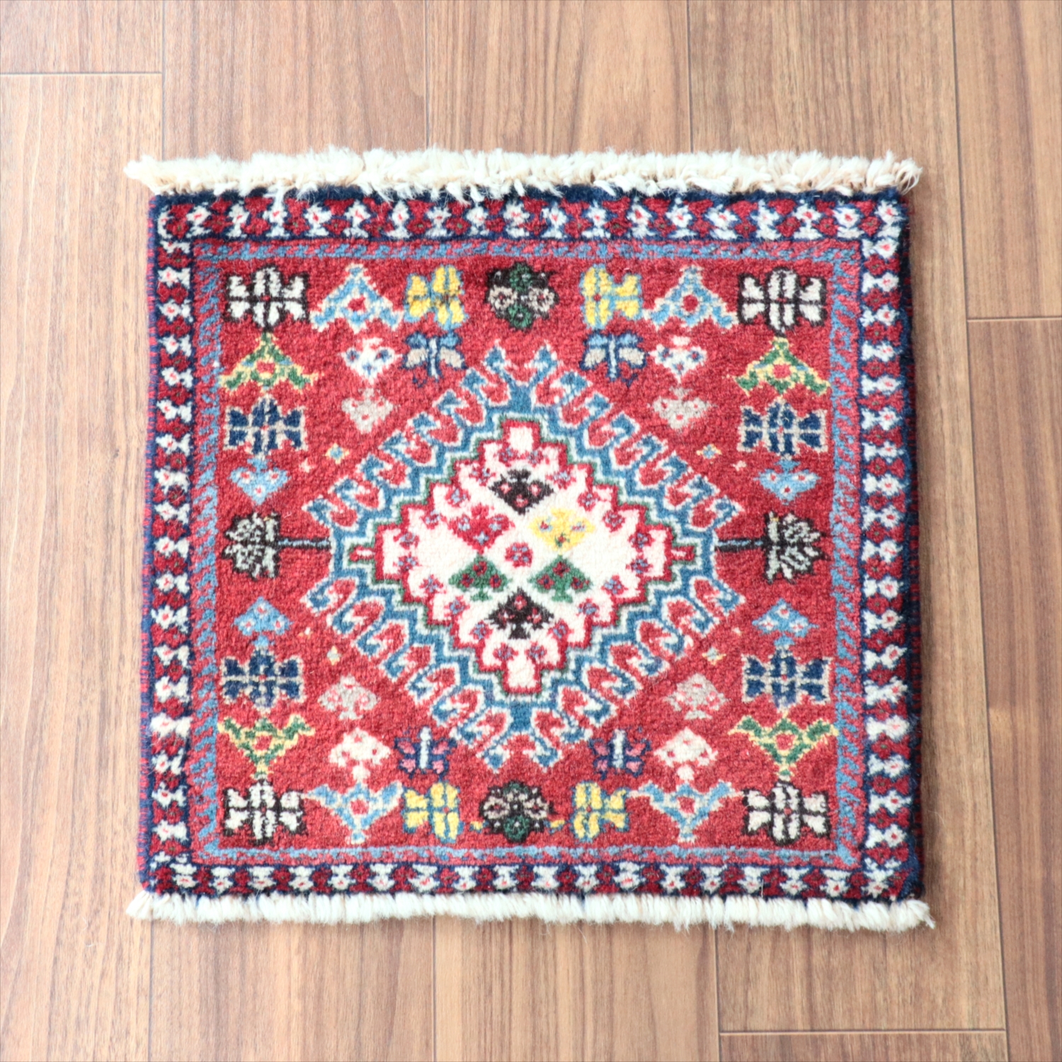 ヤラメ 手織りラグ　40×42cm<br> ミニサイズ /トライバルラグ