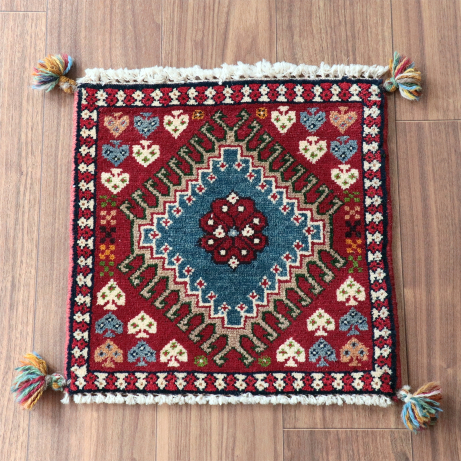 ヤラメ 手織りラグ　40×40cm<br> ミニサイズ /トライバルラグ