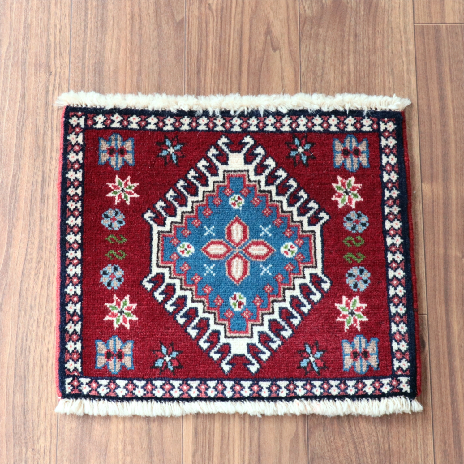 ヤラメ 手織りラグ　38×45cm<br> ミニサイズ /トライバルラグ