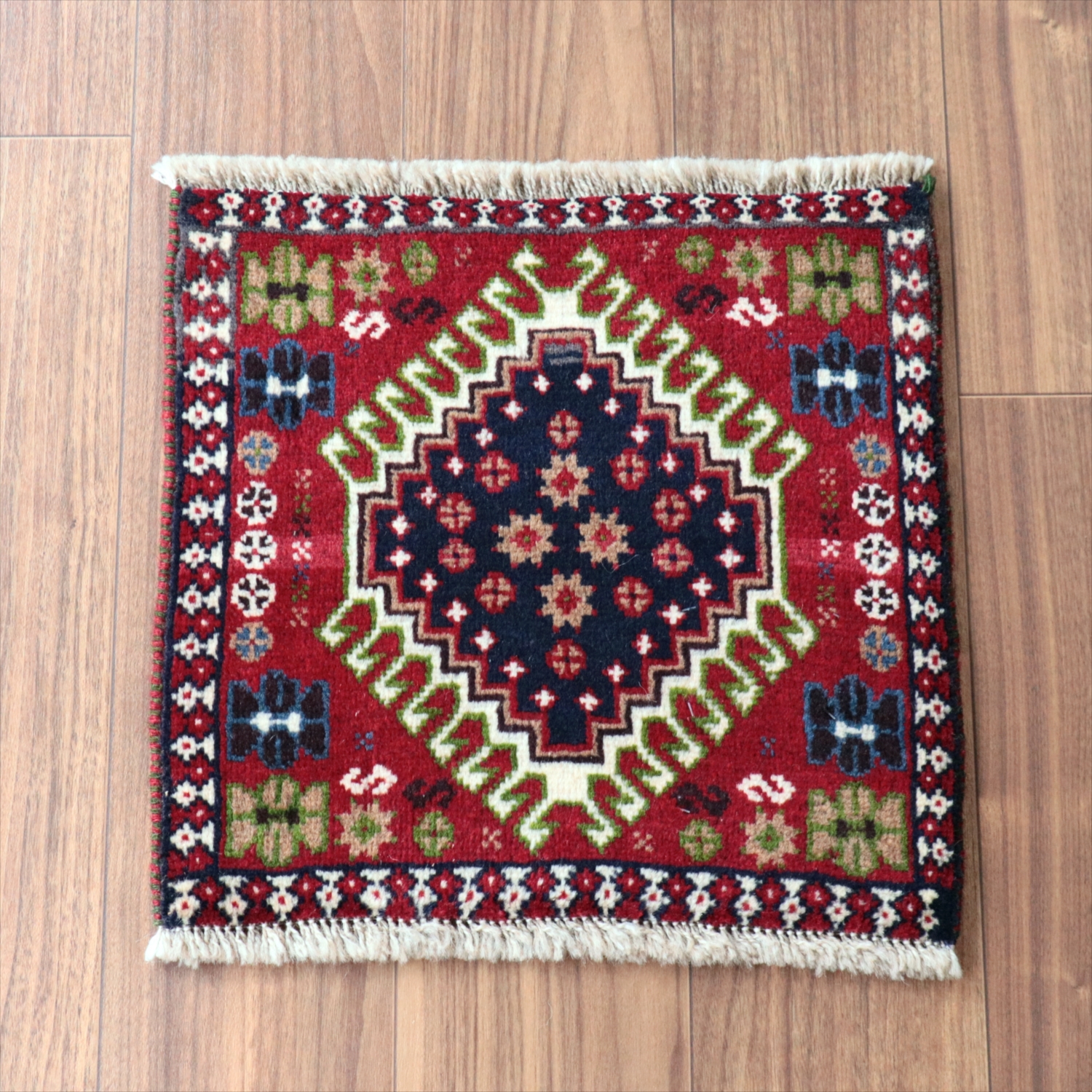 ヤラメ 手織りラグ　41×41cm<br> ミニサイズ /トライバルラグ