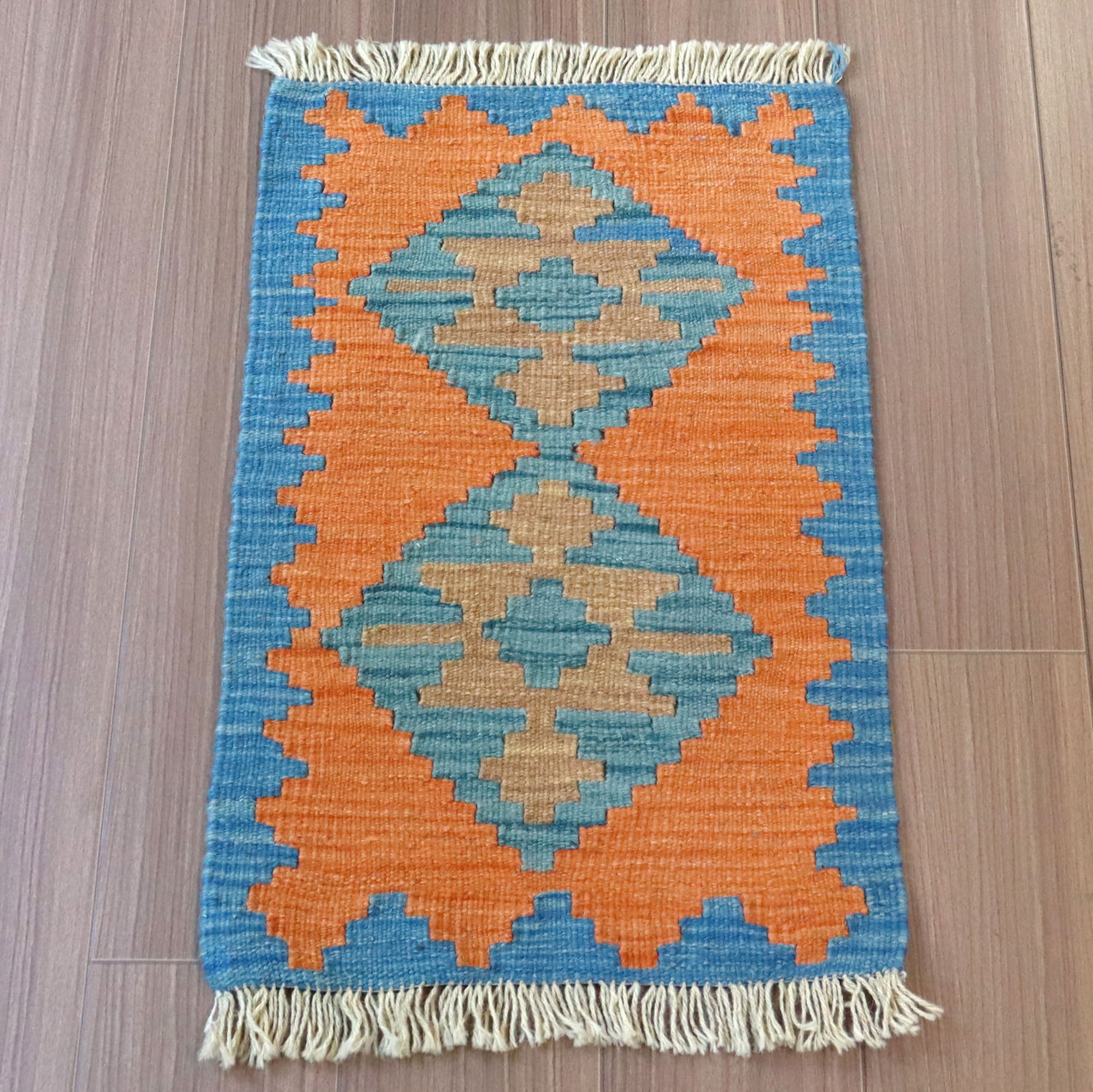 カシュカイ族の手織りキリム・シラーズ 64×41cm 発色のよいカラフルモチーフ