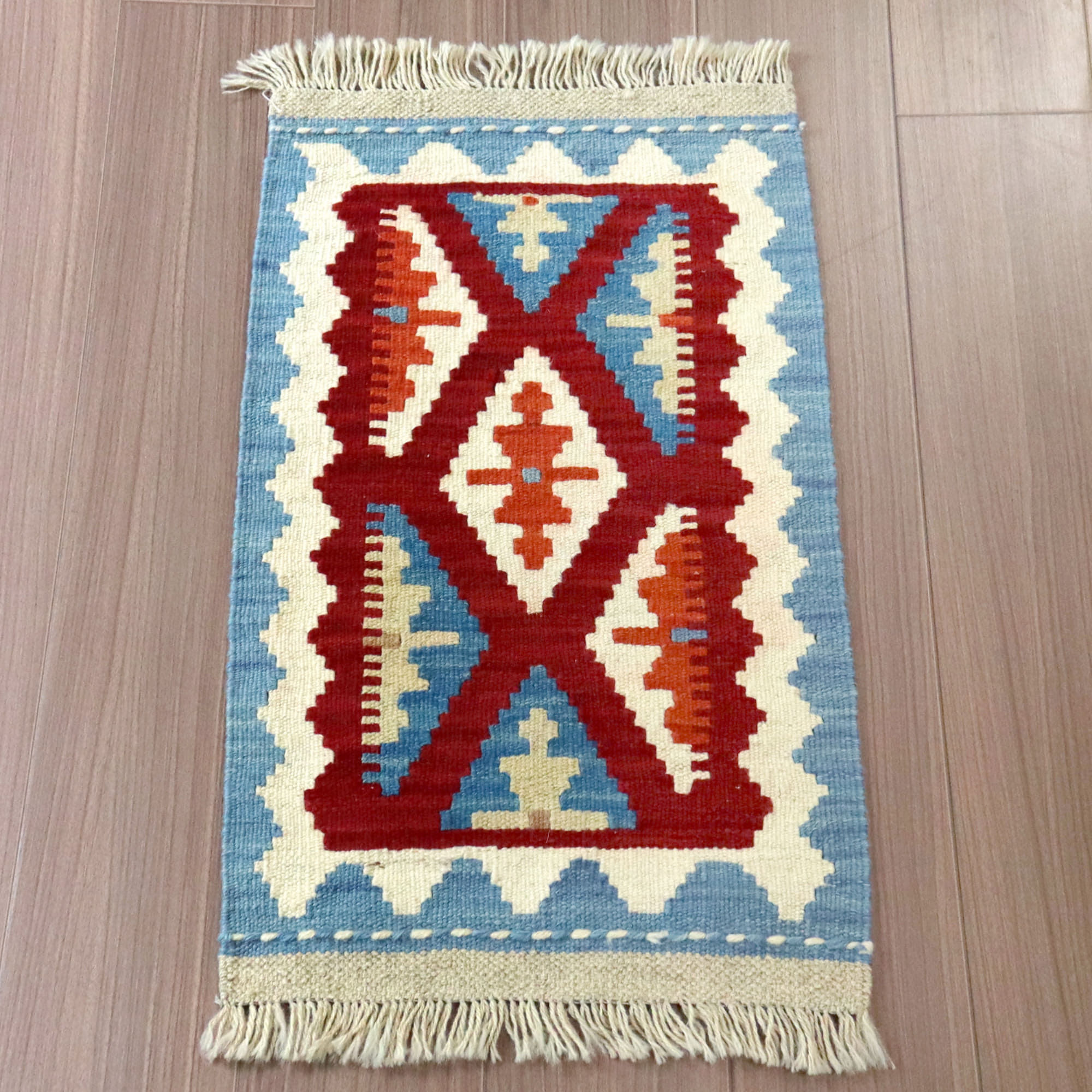 カシュカイ族の手織りキリム・シラーズ 72×41cm 発色のよいカラフルモチーフ