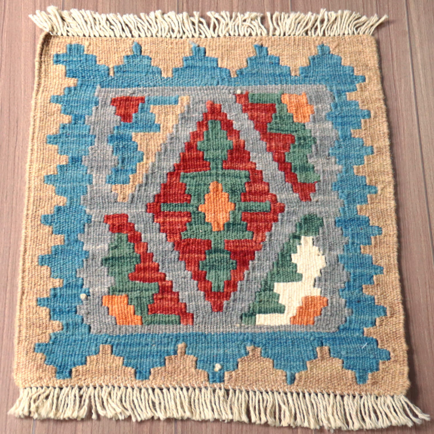 キリム カシュカイ族の手織りキリム49×44cmカラフルモチーフ