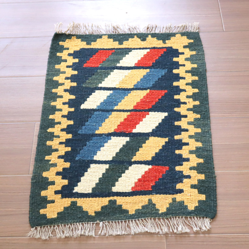 手織りキリム カシュカイ族 67x41cm ミニサイズ