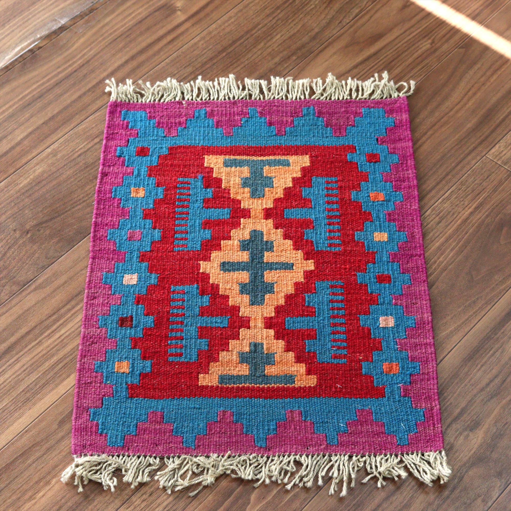 イランの手織りキリム シラーズ56×43cm