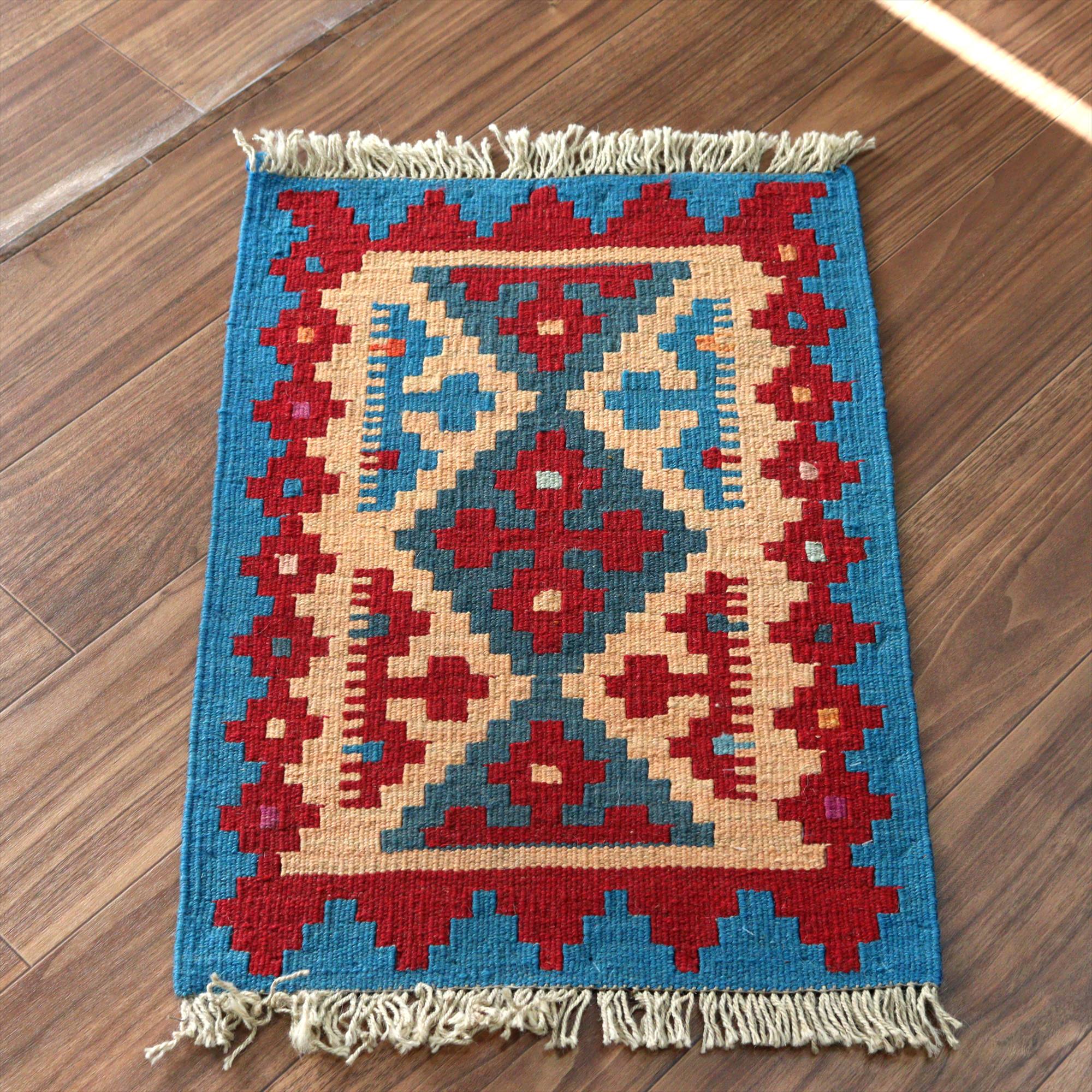 イランの手織りキリム シラーズ64×44cm