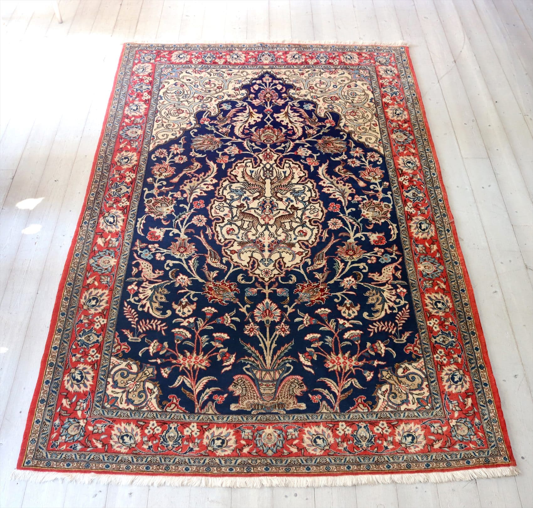 ペルシャ絨毯 クム産手織りウールラグ リビングサイズ ネイビー/ミフラープデザイン