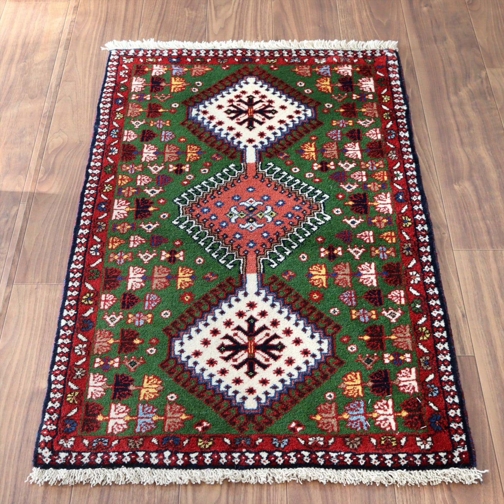 トライバルラグ・部族絨毯　イラン南部ヤラメ105×64cm３つのメダリオン