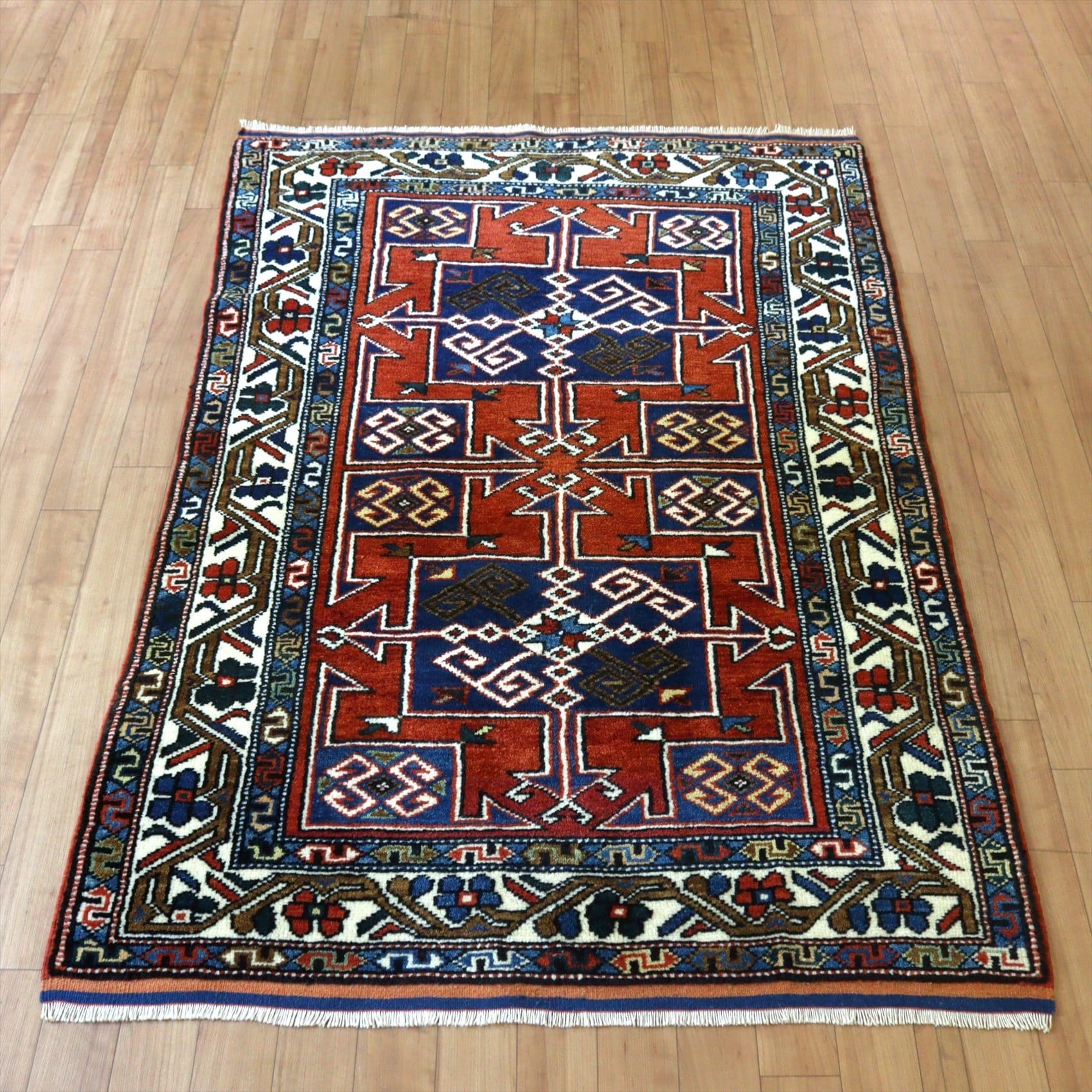 トルコの手織り絨毯 草木染148×96cm レッド&ネイビー