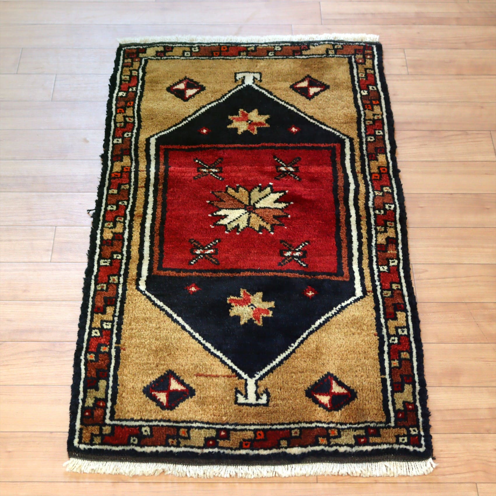 トルコ手織り絨毯 89×50cm シワス ヤストゥク トライバルラグ