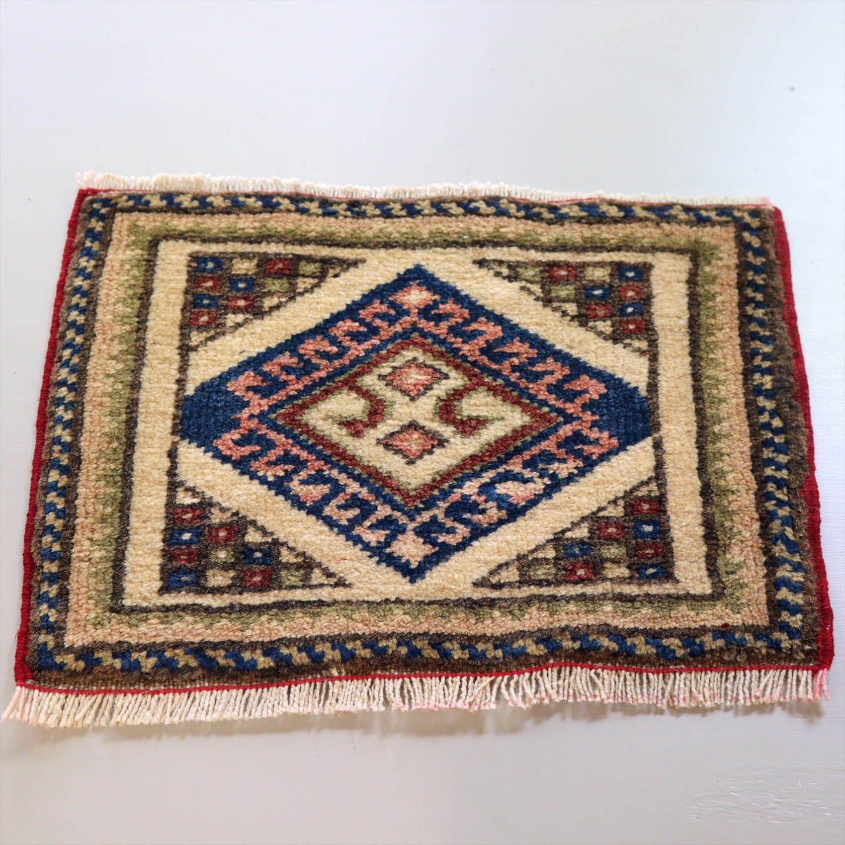 荷袋用の絨毯 チャナッカレ27×37cm ベージュ/トルコ絨毯