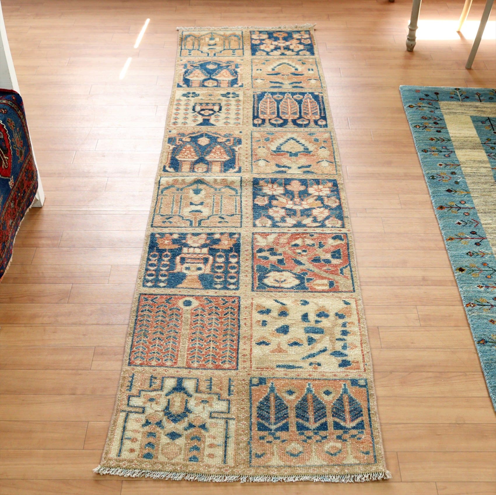 イランの手織り絨毯217×62cm タイル額ガーデンデザイン