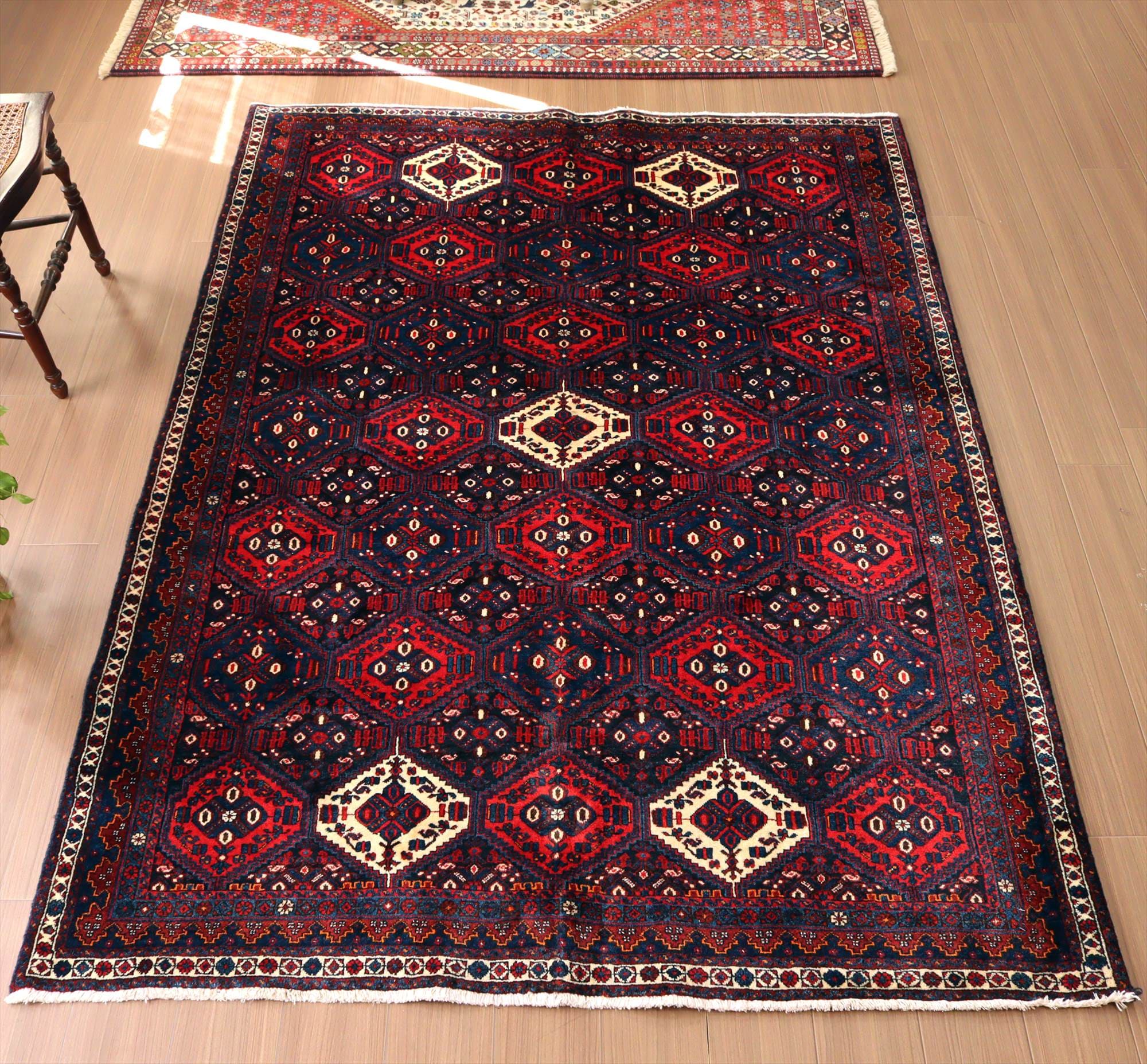 イランの手織り絨毯 シルジャン226×163cm 連なるメダリオン