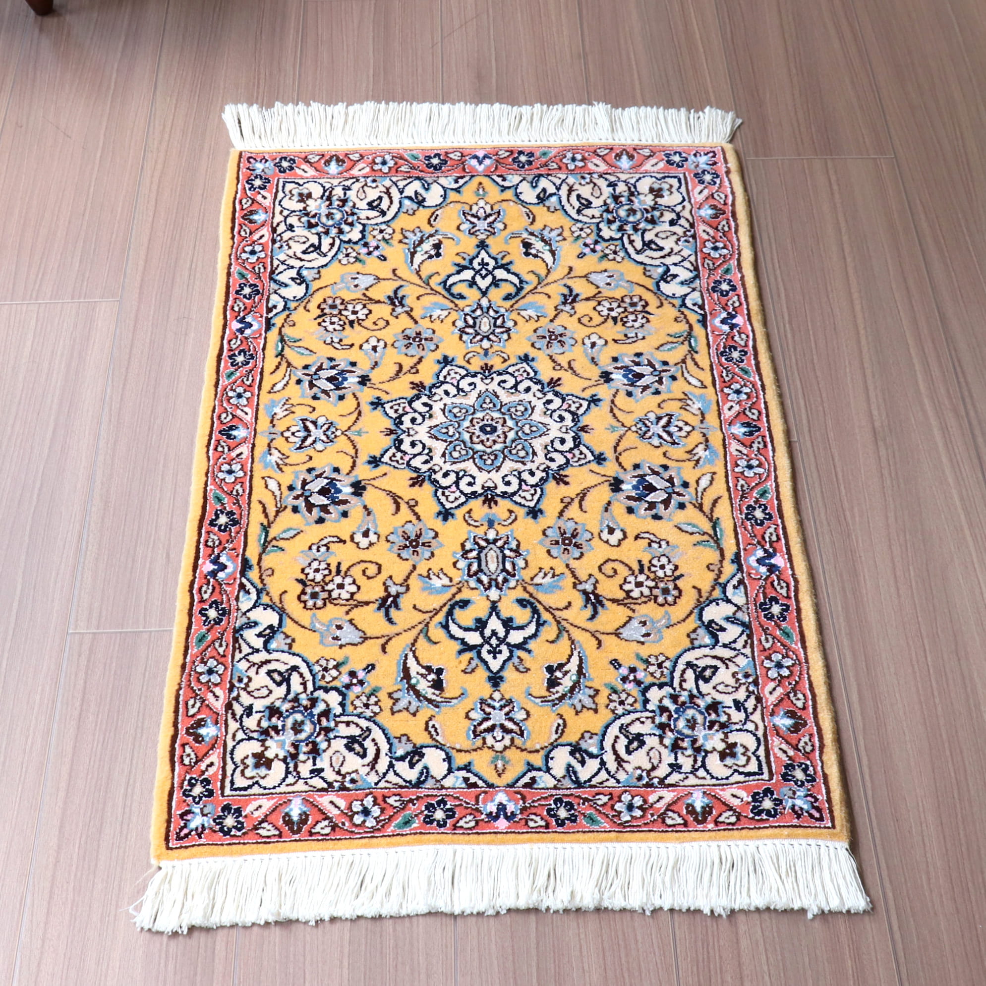 ペルシャ絨毯　ナイン産 9L83×50cm イエローのメダリオン　玄関マットサイズ