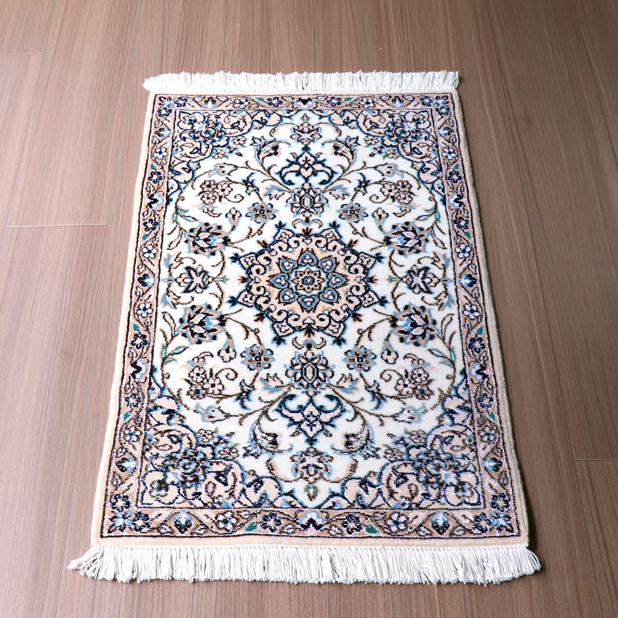 ペルシャ絨毯　ナイン産 9L79×50cm 花のアラベスク　アイボリー　玄関マットサイズ