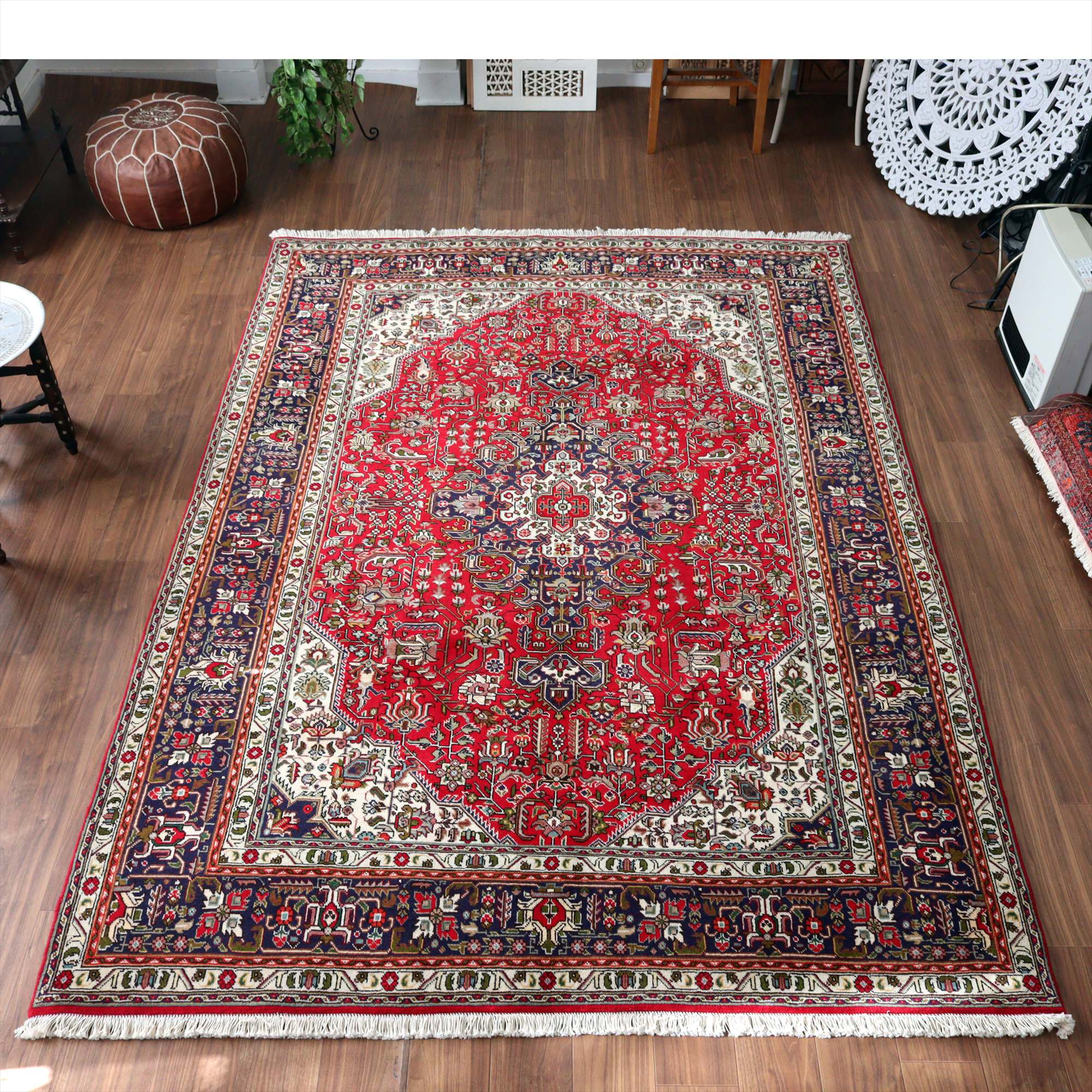 ペルシャ絨毯 タブリーズ産284×199cm メダリオンと小花