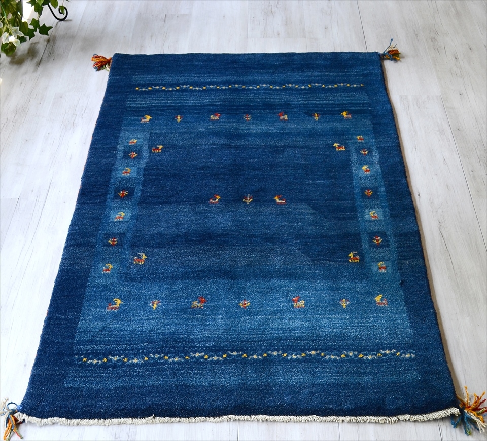 ギャッベ/スタンダードな織りアクセントラグサイズ145×102cm ブルー・動物と植物のモチーフ