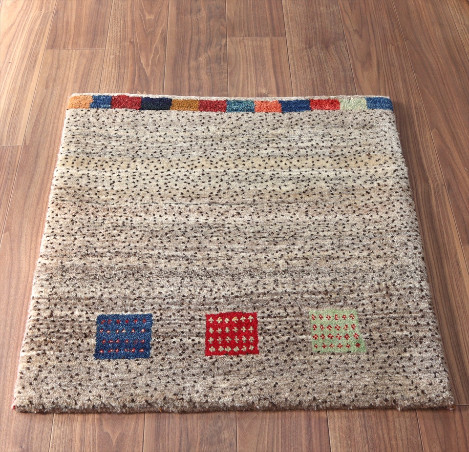 ギャッベ（ギャベ）カシュカイ族の手織りラグ76×73cmナチュラルブラウングレー　ドットとカラフルタイル
