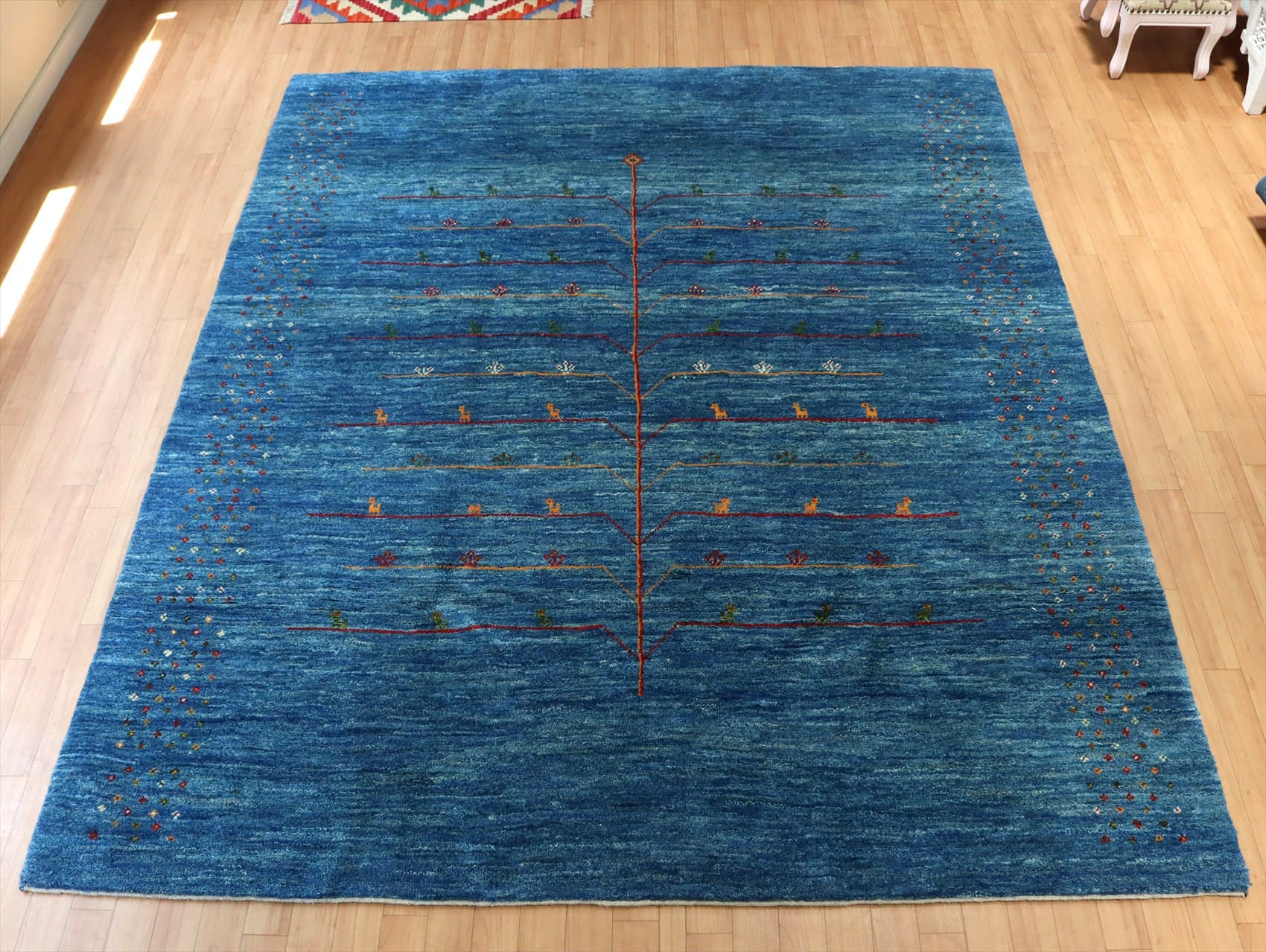 ギャッベ　ノマド　ブルー　生命の樹252×205cm イラン産手織りラグ　リビングサイズ
