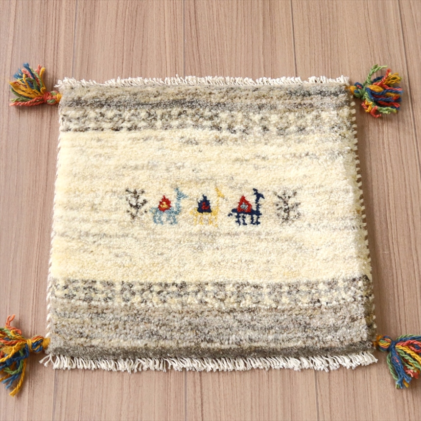 ギャッベ 遊牧民の手織りラグ38×37cm カラフルなラクダと生命の樹