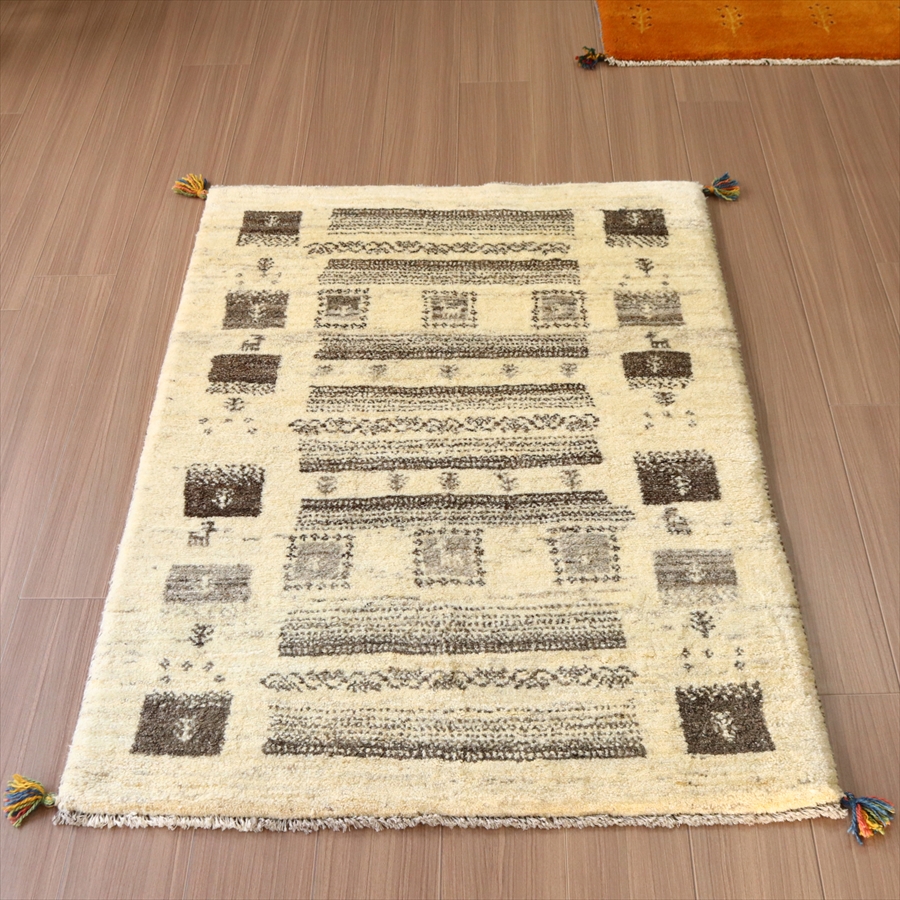 ギャベ ギャッベ イラン産手織り144×96cm ナチュラルアイボリー　ベージュグレーのモチーフ