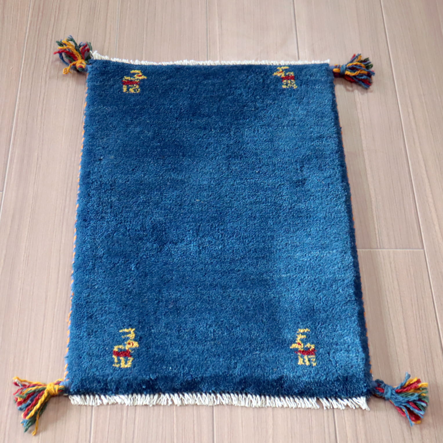 ギャッベ イラン産手織りラグ 58×40cm ブルー　無地　シンプル