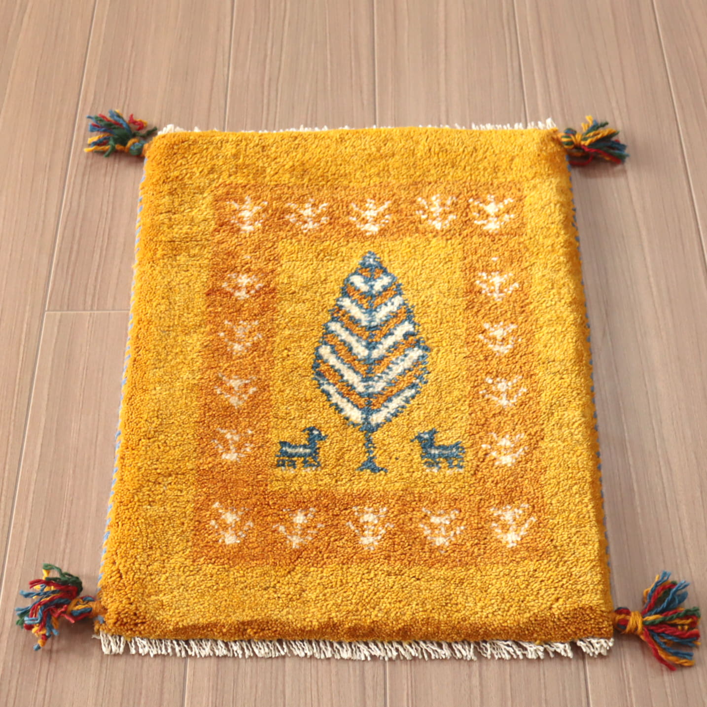 イラン産手織りギャッベ　ギャベ　ミニサイズ55×40cm イエロー　オレンジ　生命の樹