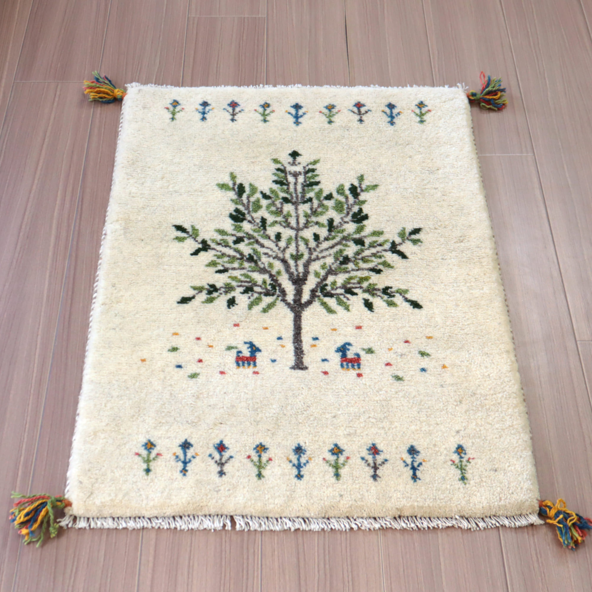ギャッベ カシュカイ族の手織りラグ86×63cm ナチュラルアイボリー　生命の樹