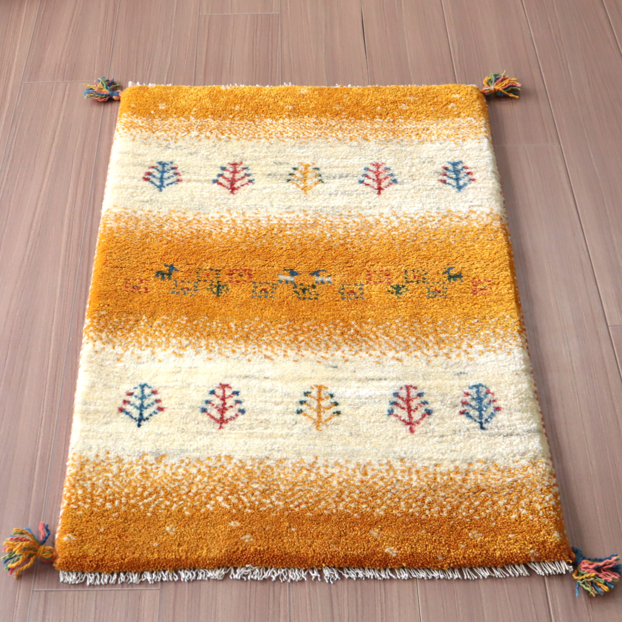 ギャッベ　イラン産手織り　93×62cm アイボリー　オレンジ　生命の木