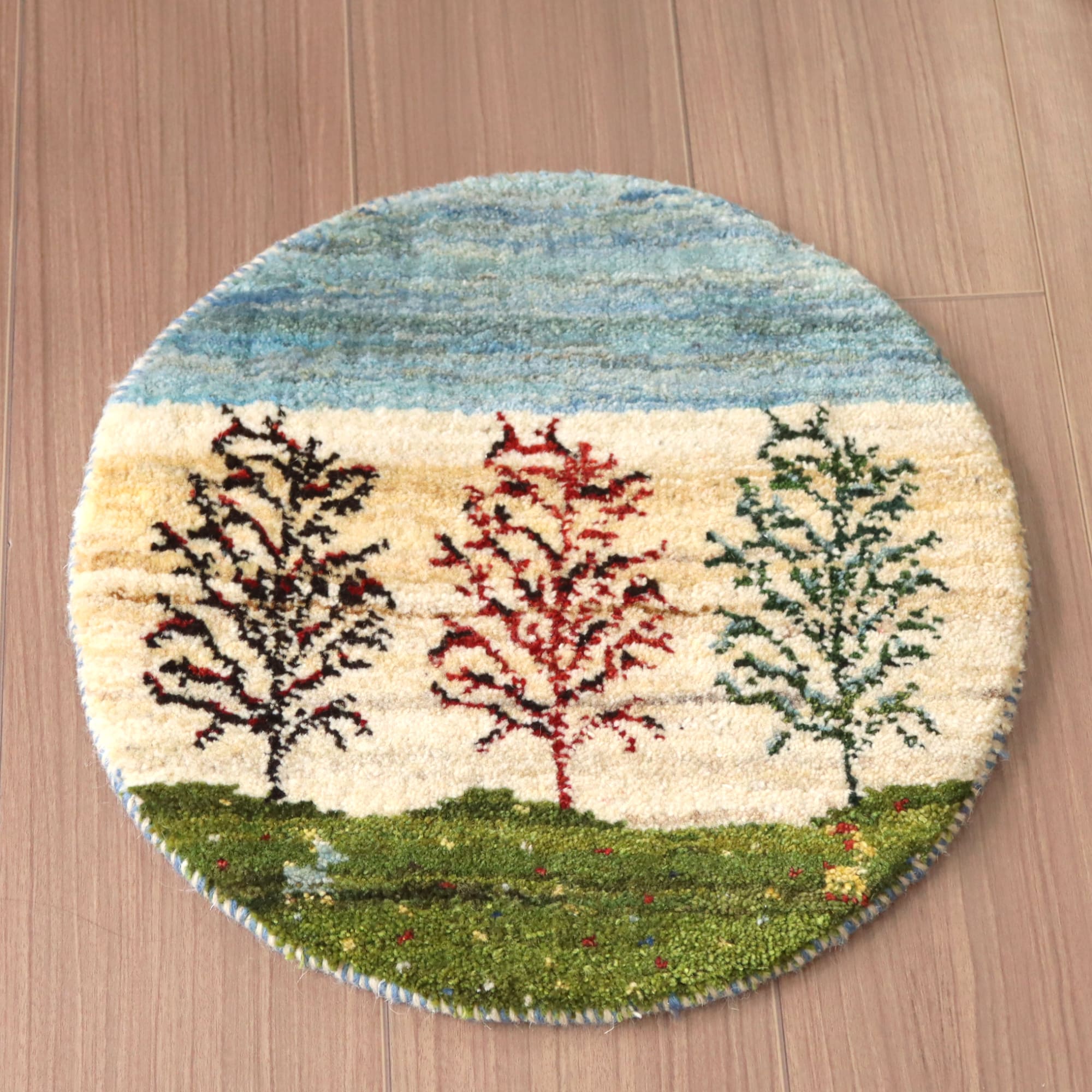 ギャッベ 円形　イラン産手織りギャベ40×40cm 生命の樹のある風景