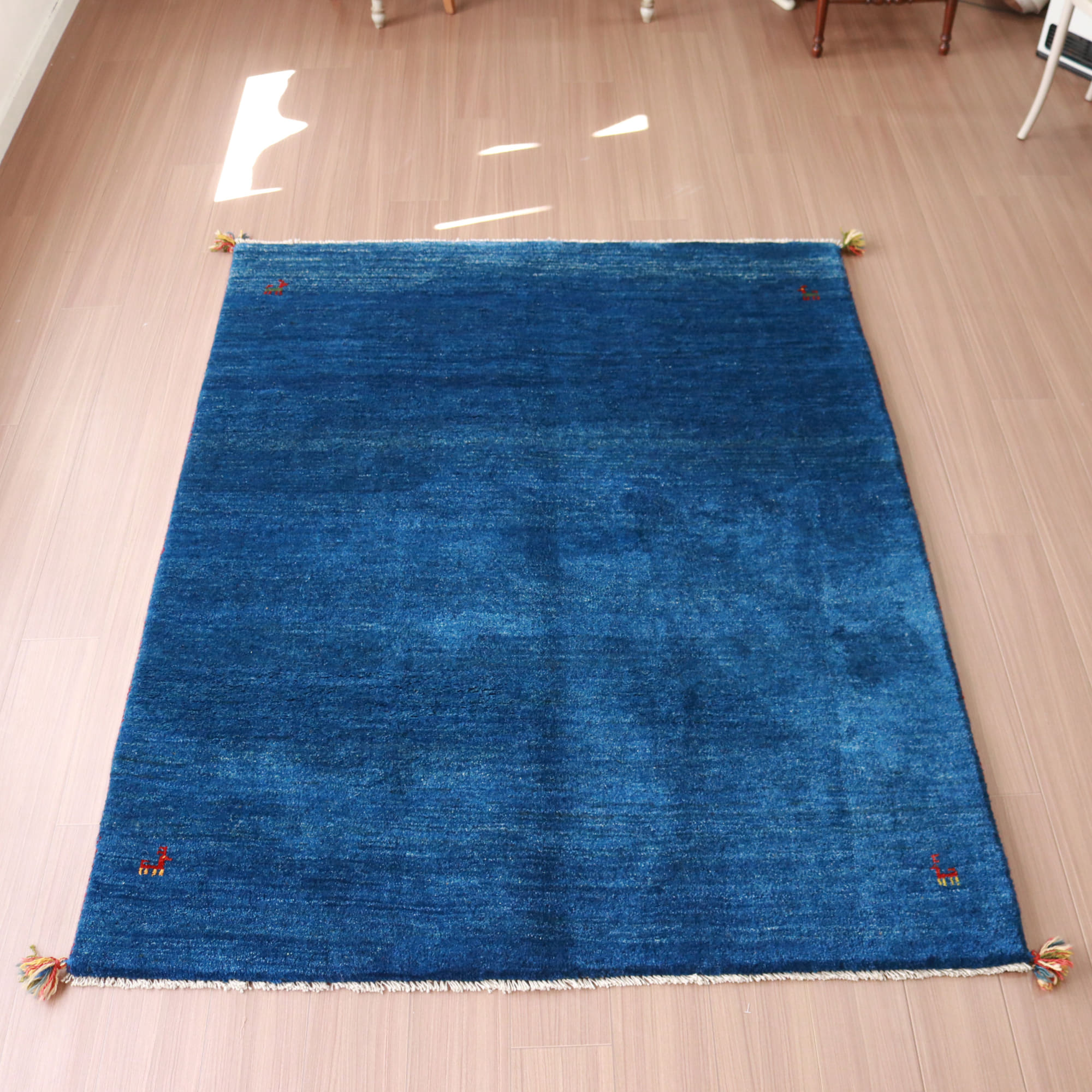 ギャッベ 手織りラグ イラン産絨毯 ブルー　無地　シンプル