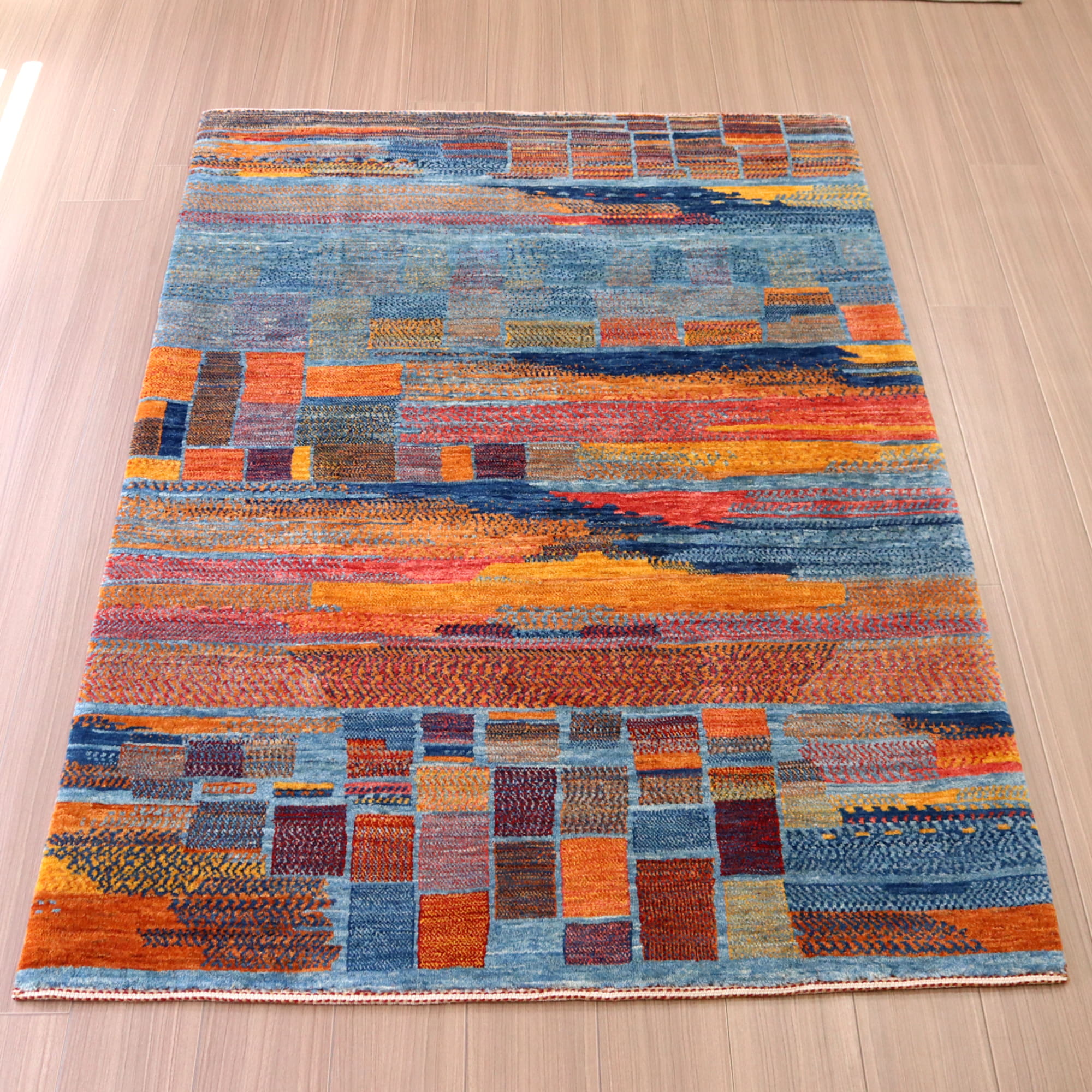 ギャッベ ノウバフト 抽象画のようなモダンデザイン176×125cm ブルー オレンジ イラン産手織りラグ