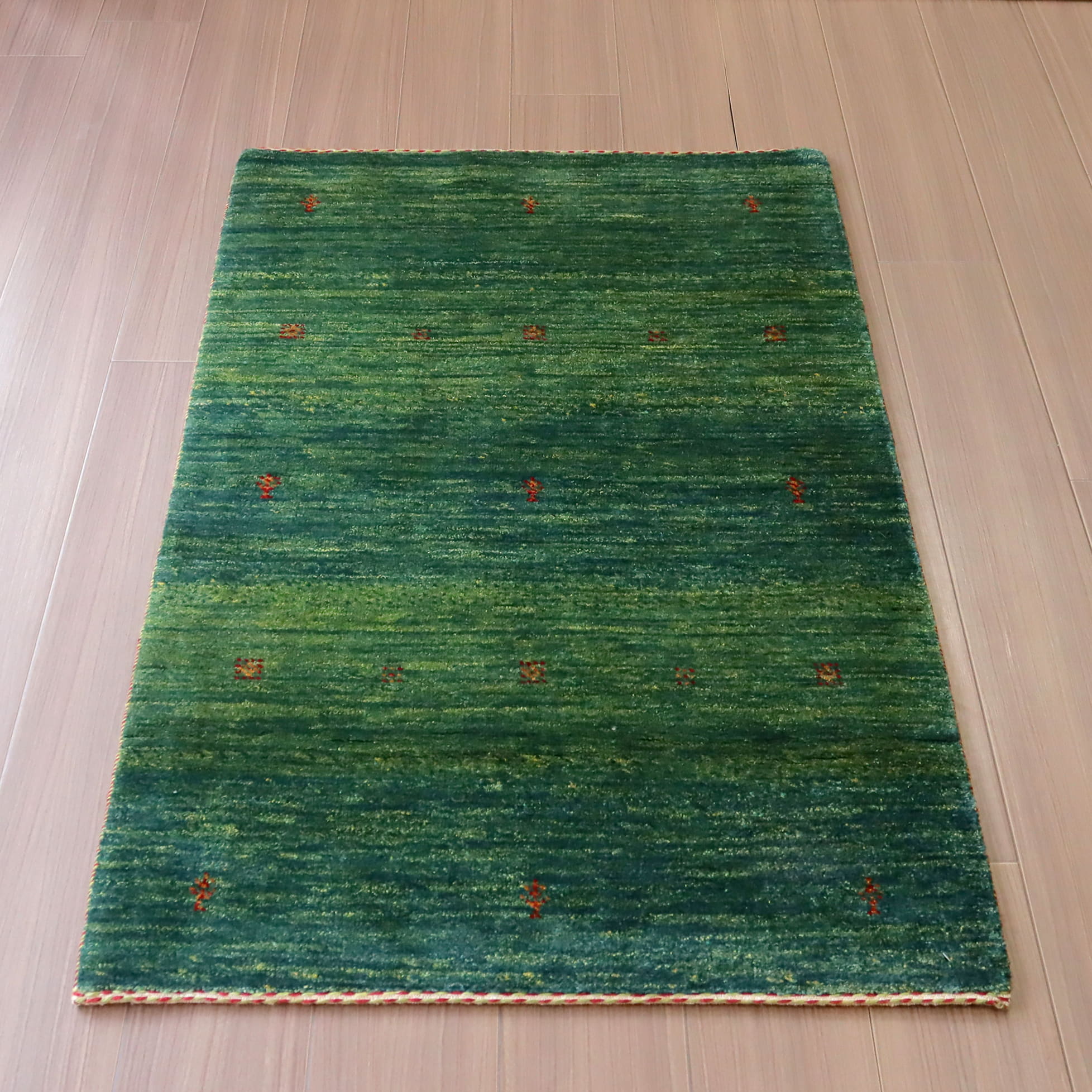 ギャッベ　バナフシェ　イラン産手織りラグ126×77cm グリーングラデーション