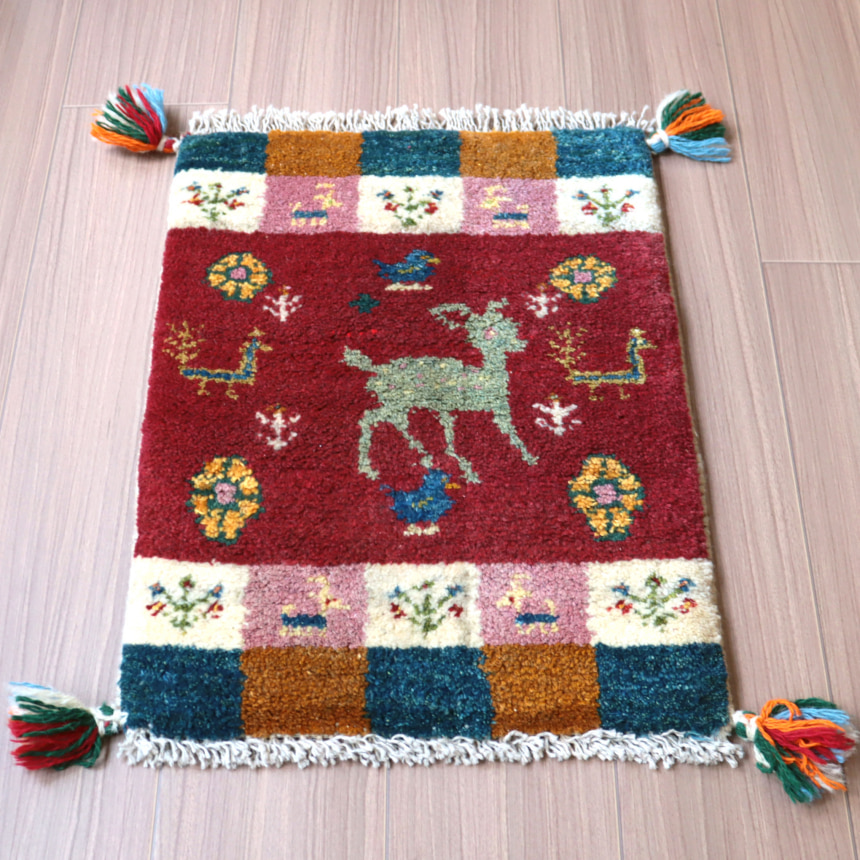 ミニギャッベ　イランの手織りラグ GABBEH58×40cm 小鹿　チェリーレッド