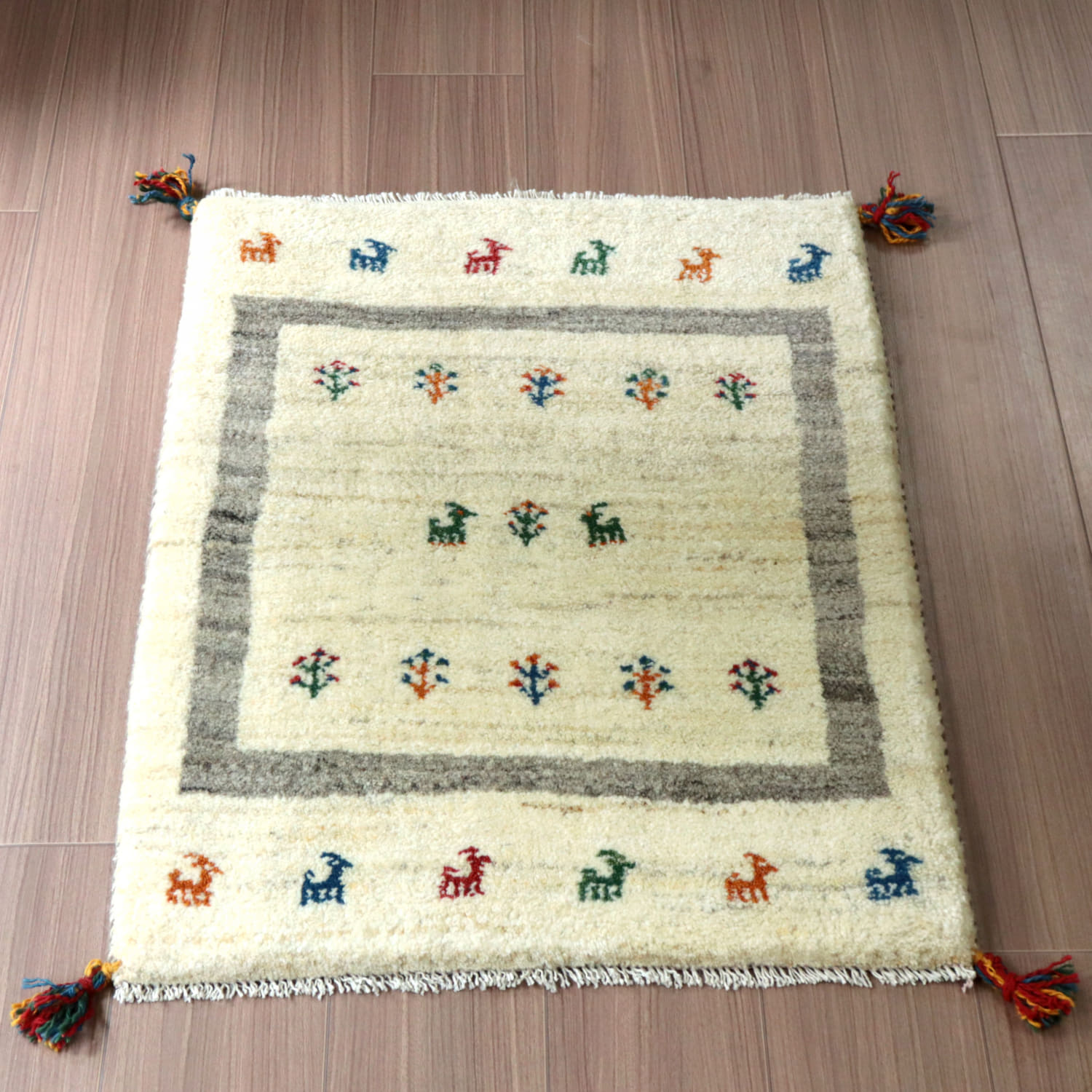 ギャッベ　イラン産　ふかふか80×62cm 玄関マットサイズ　天然の羊毛の色