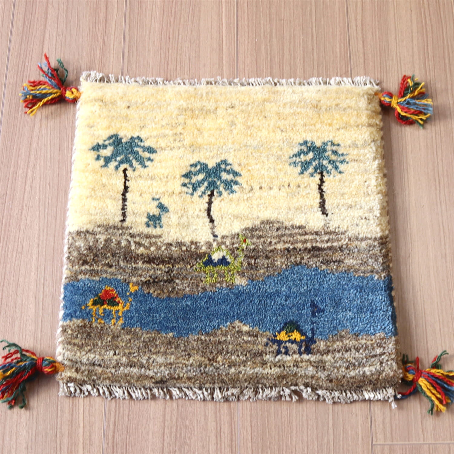 ギャッベ Gabbeh 座布団サイズギャベ39×40cm ナチュラルアイボリー イラン製手織り