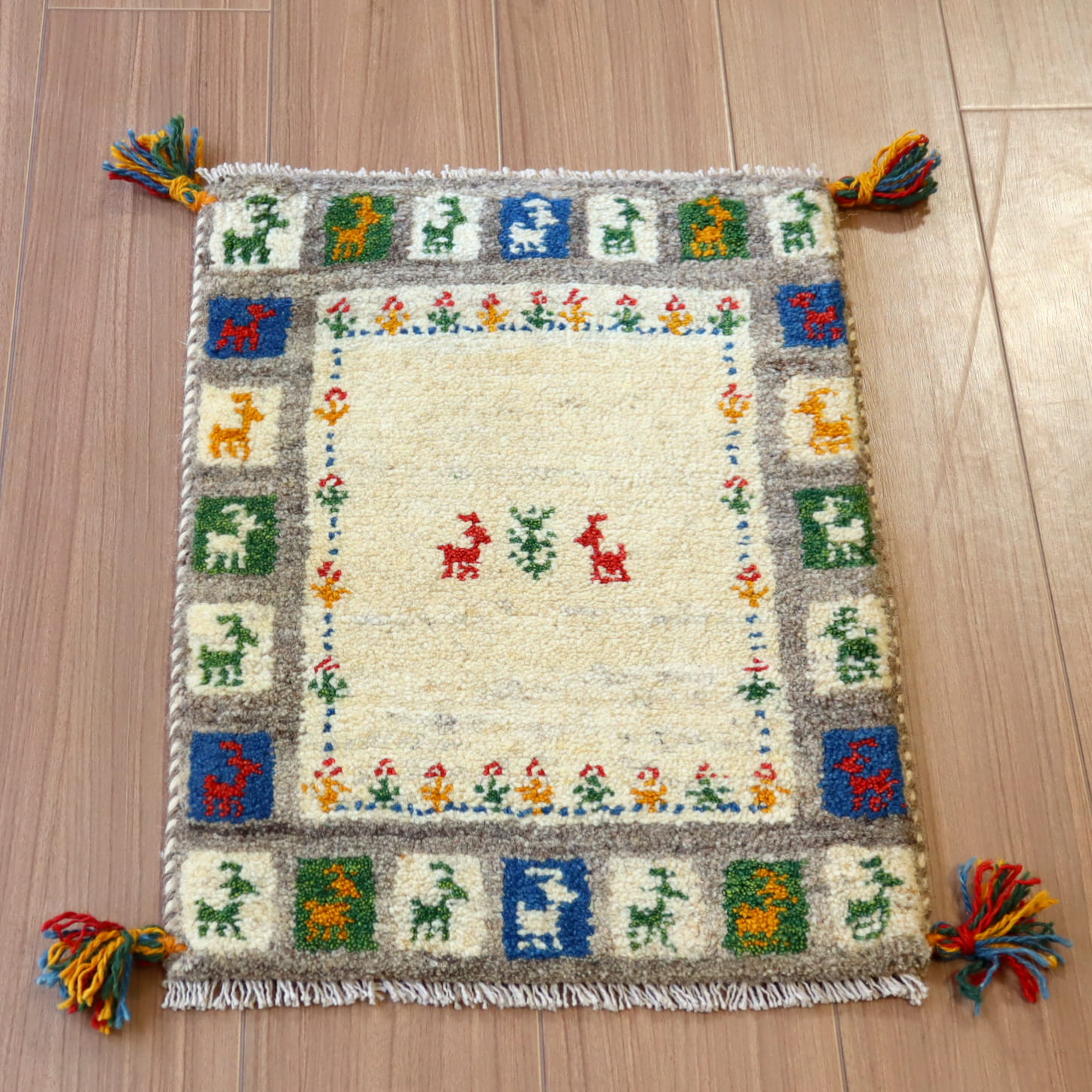 ギャッベ ミニギャベ イラン　 58x41cm ナチュラル＆グレー　タイルデザイン