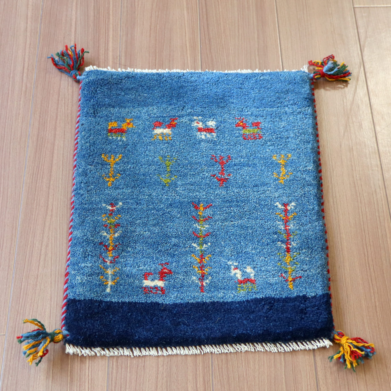 ギャッベ ミニギャベ イラン　 55x42cm ブルー　動物と草花
